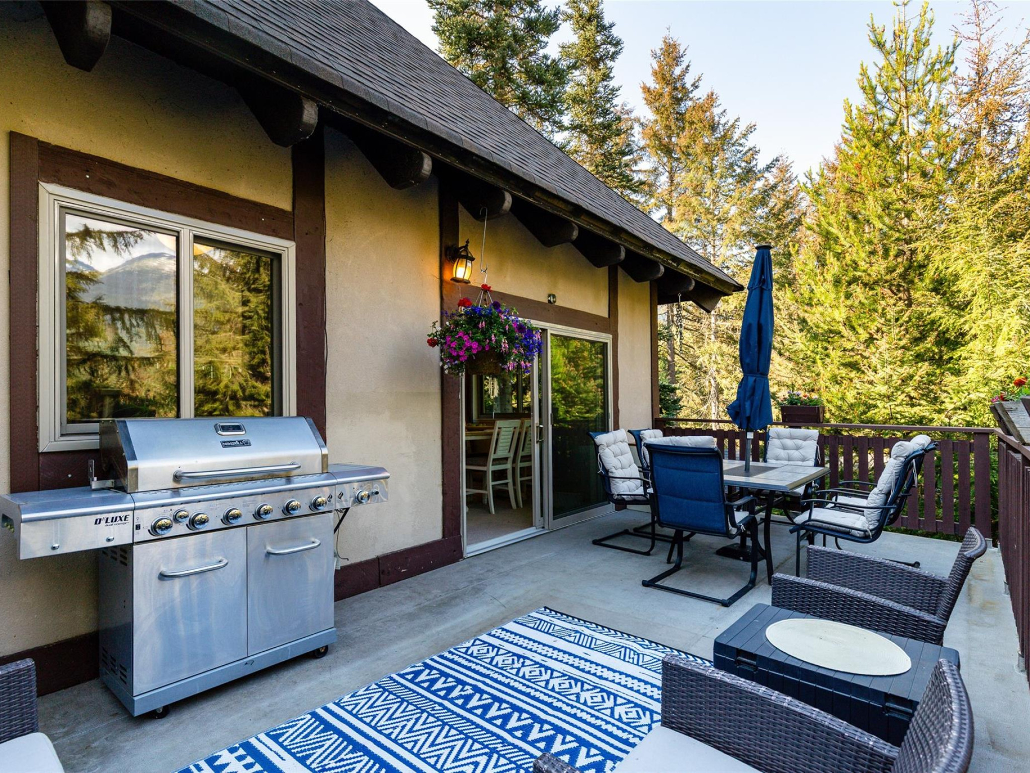 9167 Emerald Drive image 29