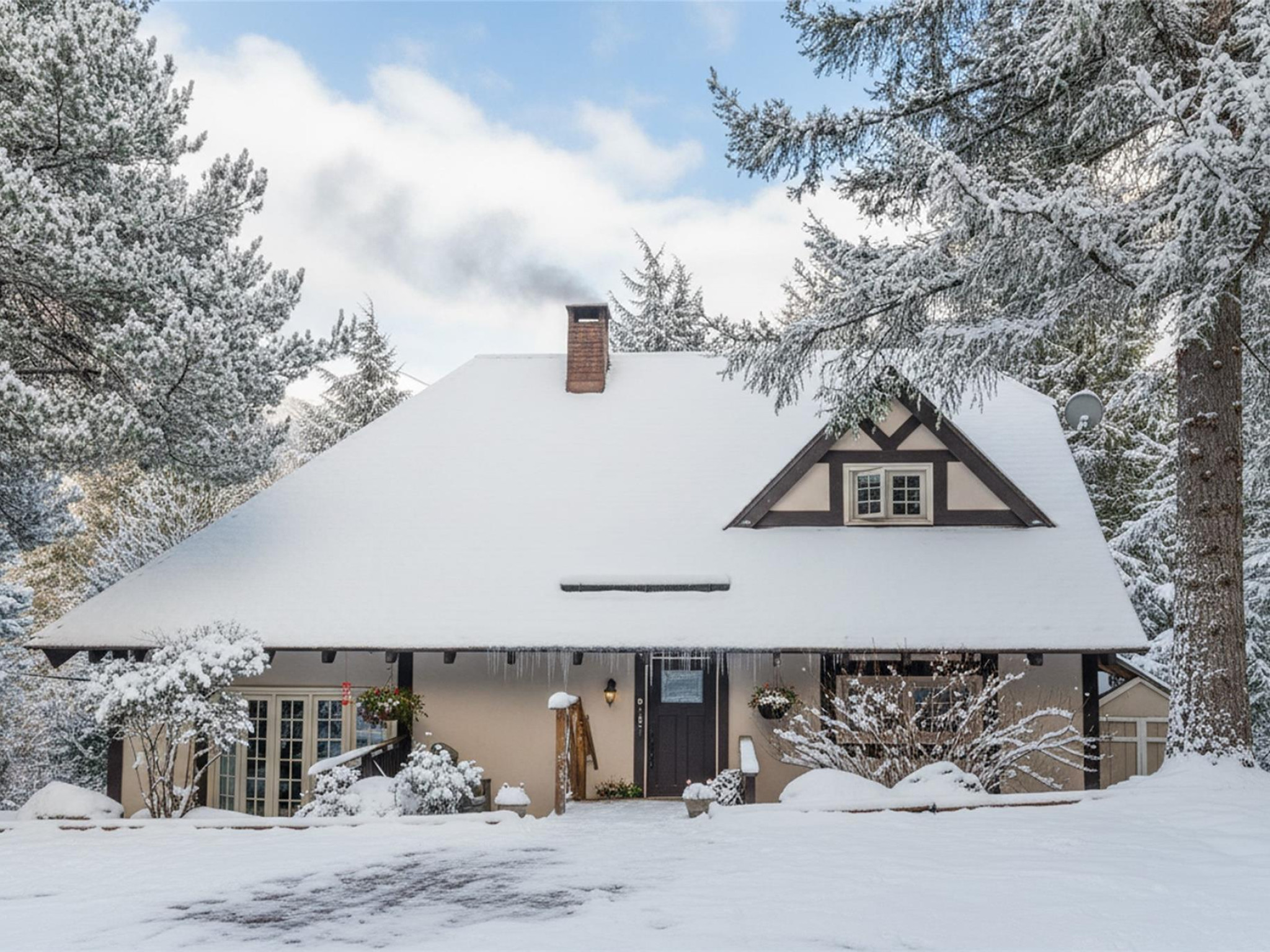 9167 Emerald Drive image 38