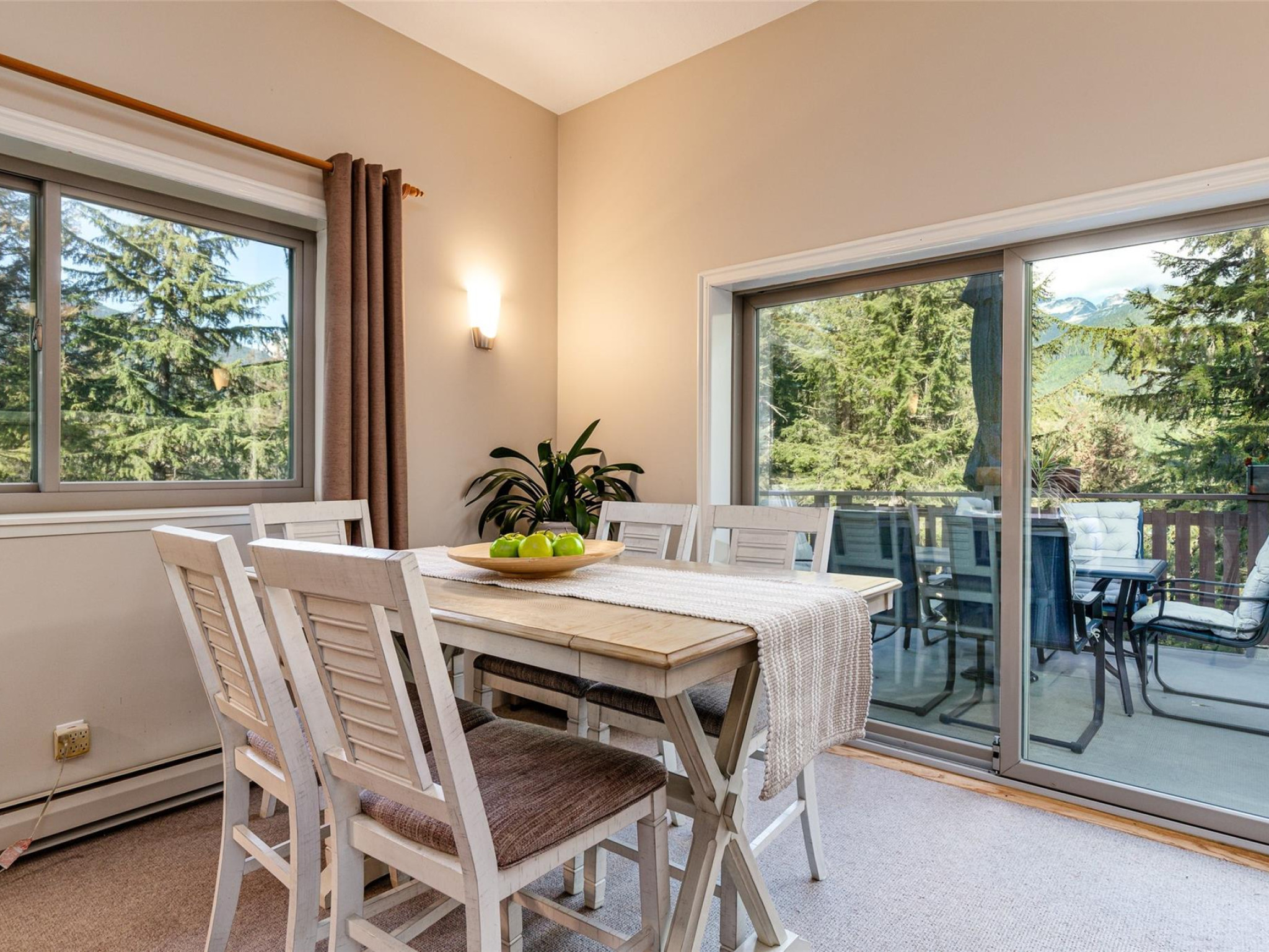 9167 Emerald Drive image 3