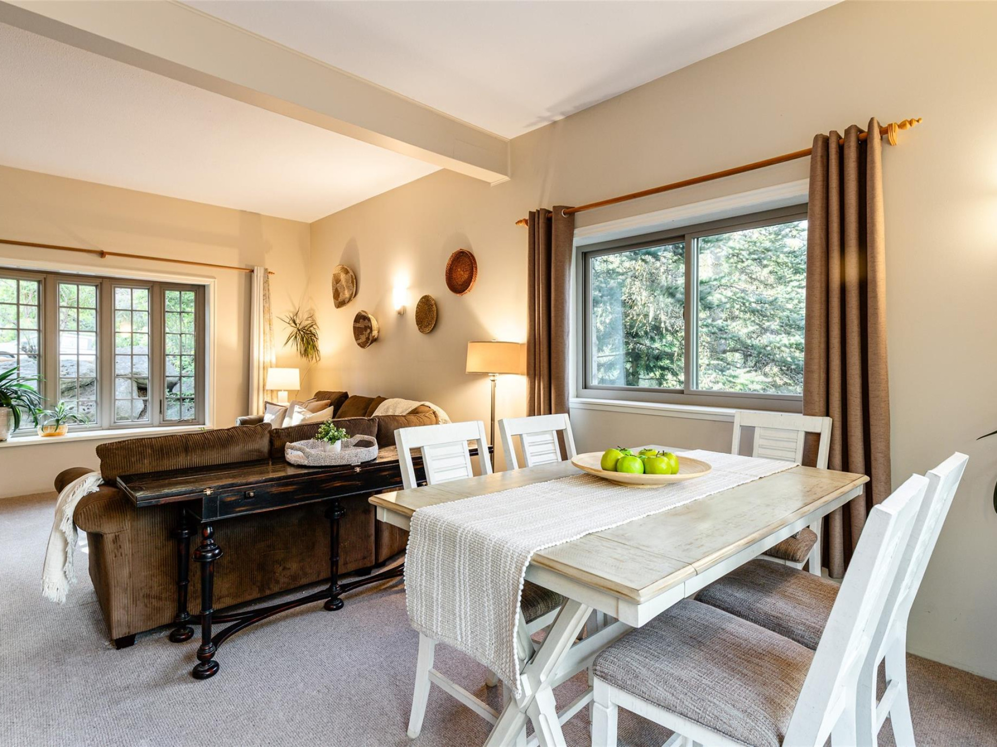 9167 Emerald Drive image 8