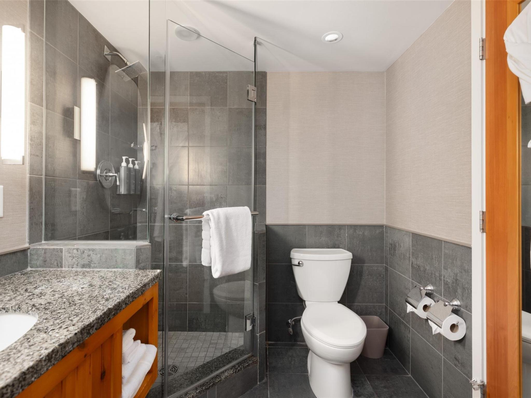 858-4090 Whistler Way image 10