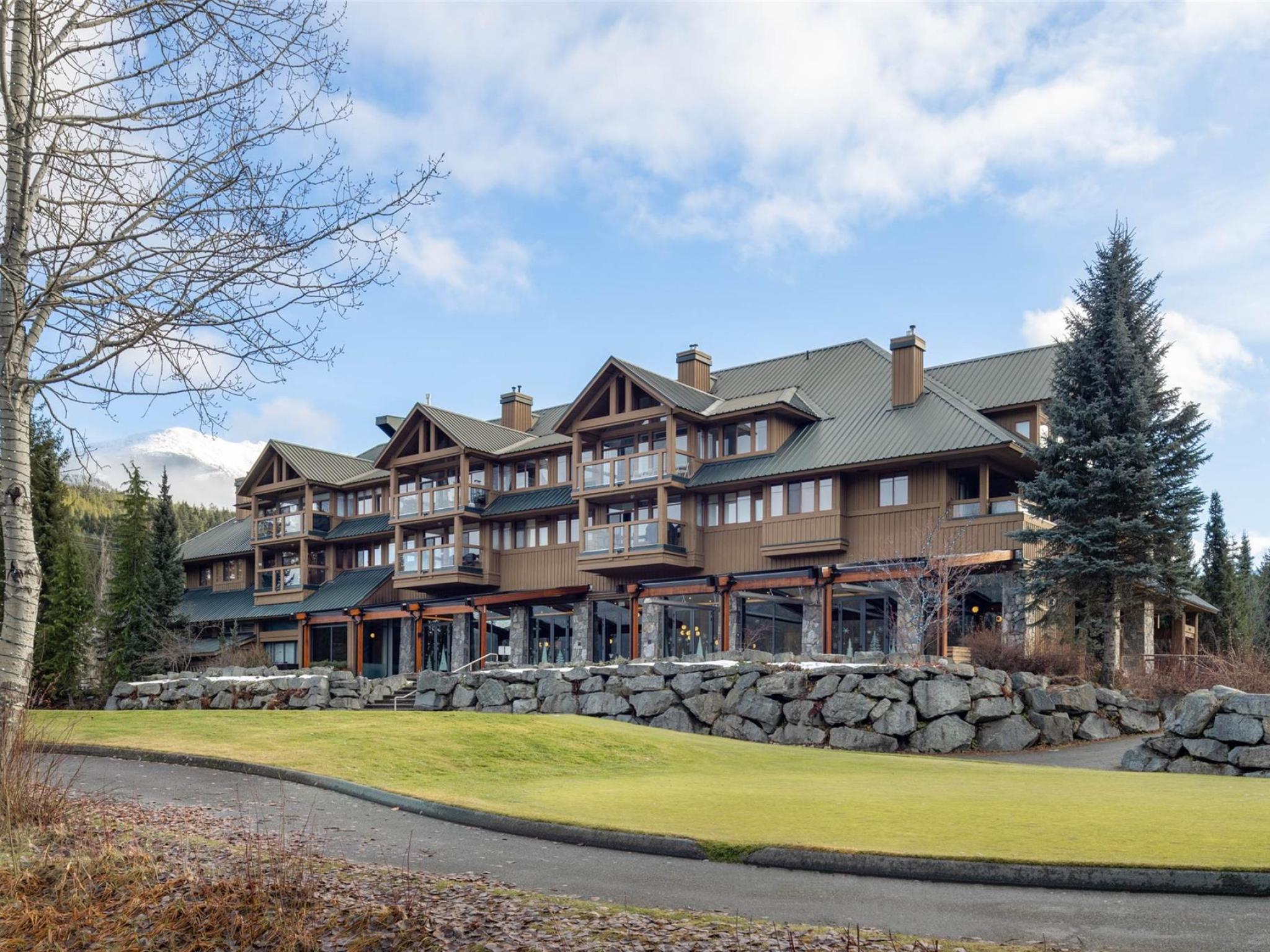 210-8080 Nicklaus North Boulevard