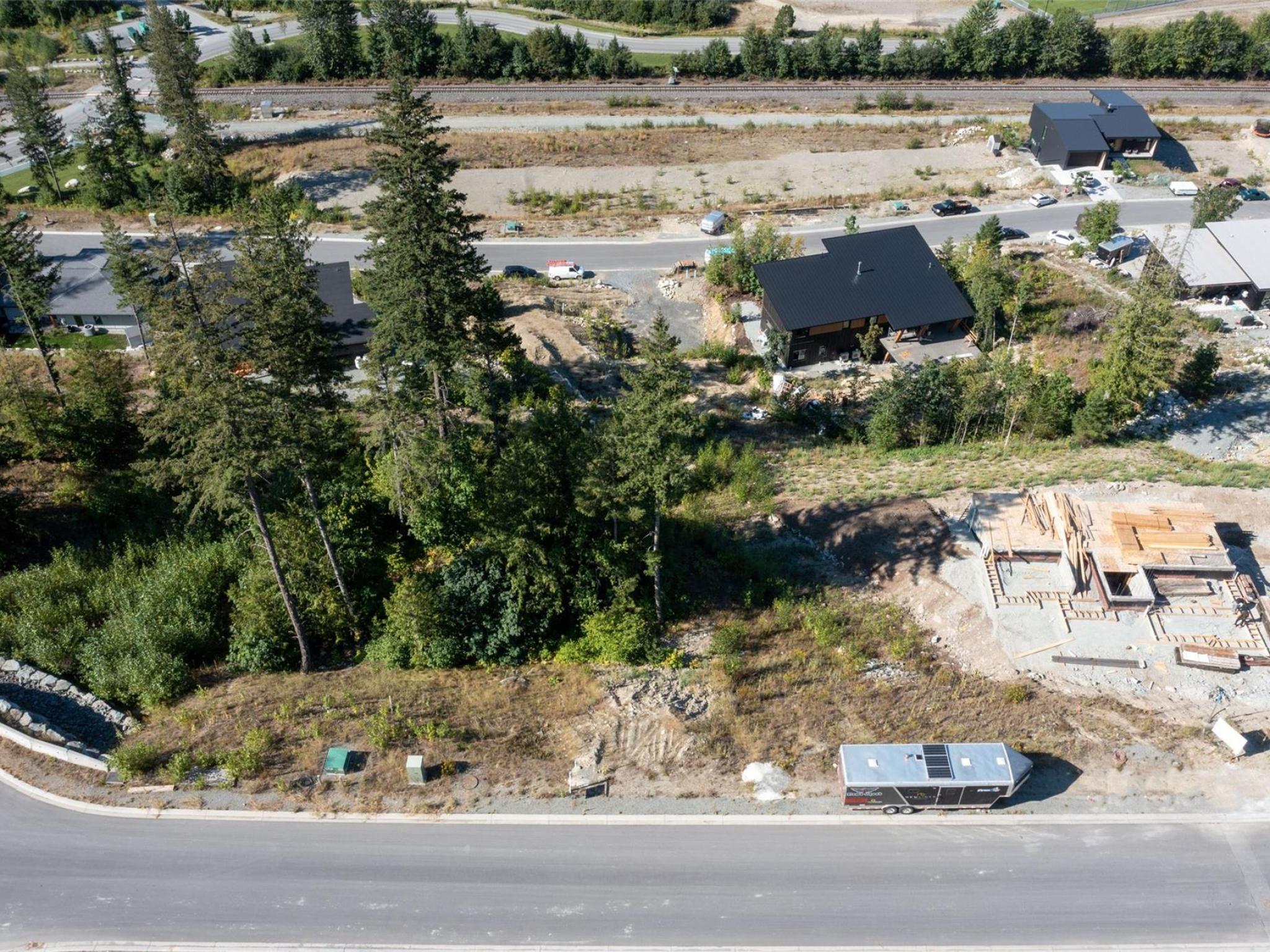 7677 Cerulean Drive image 3