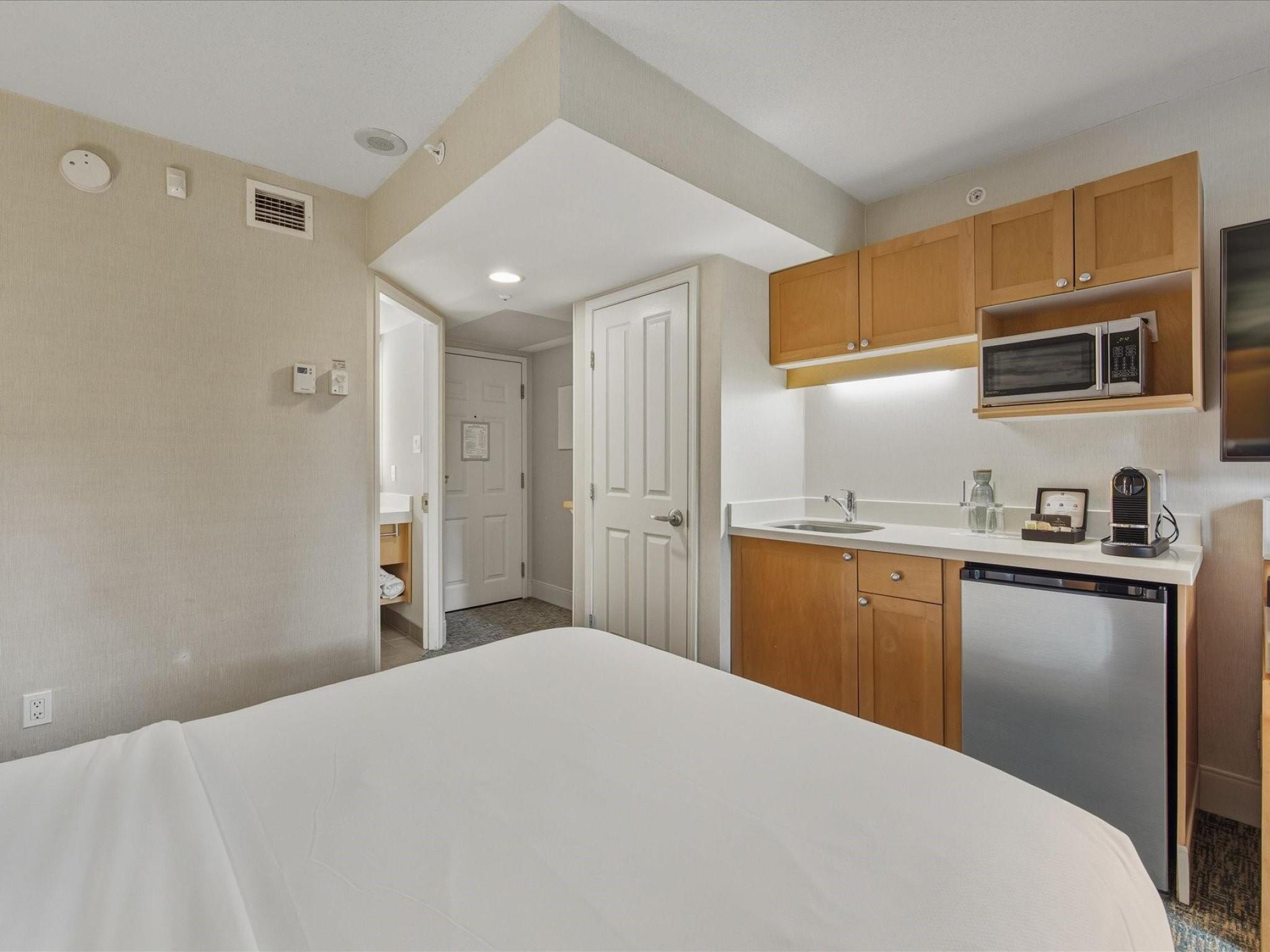 1266-4308 Main Street image 4