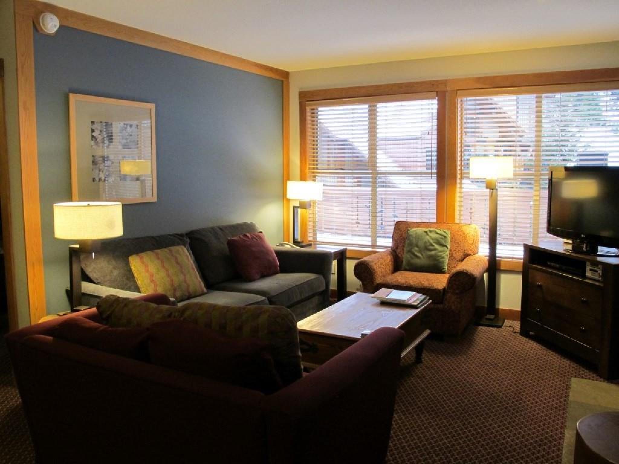 201-D-2036 London Lane