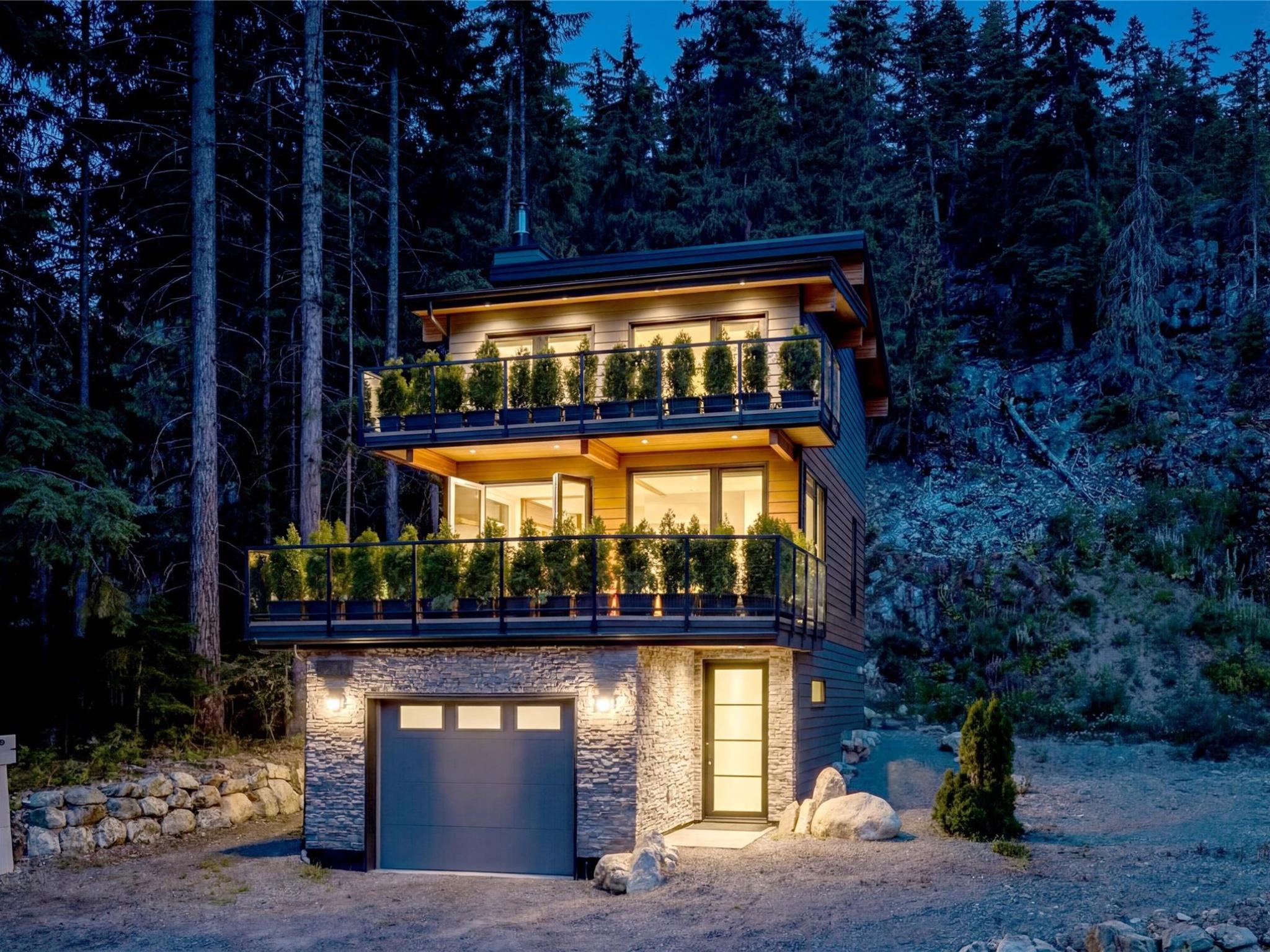 9391 Emerald Drive