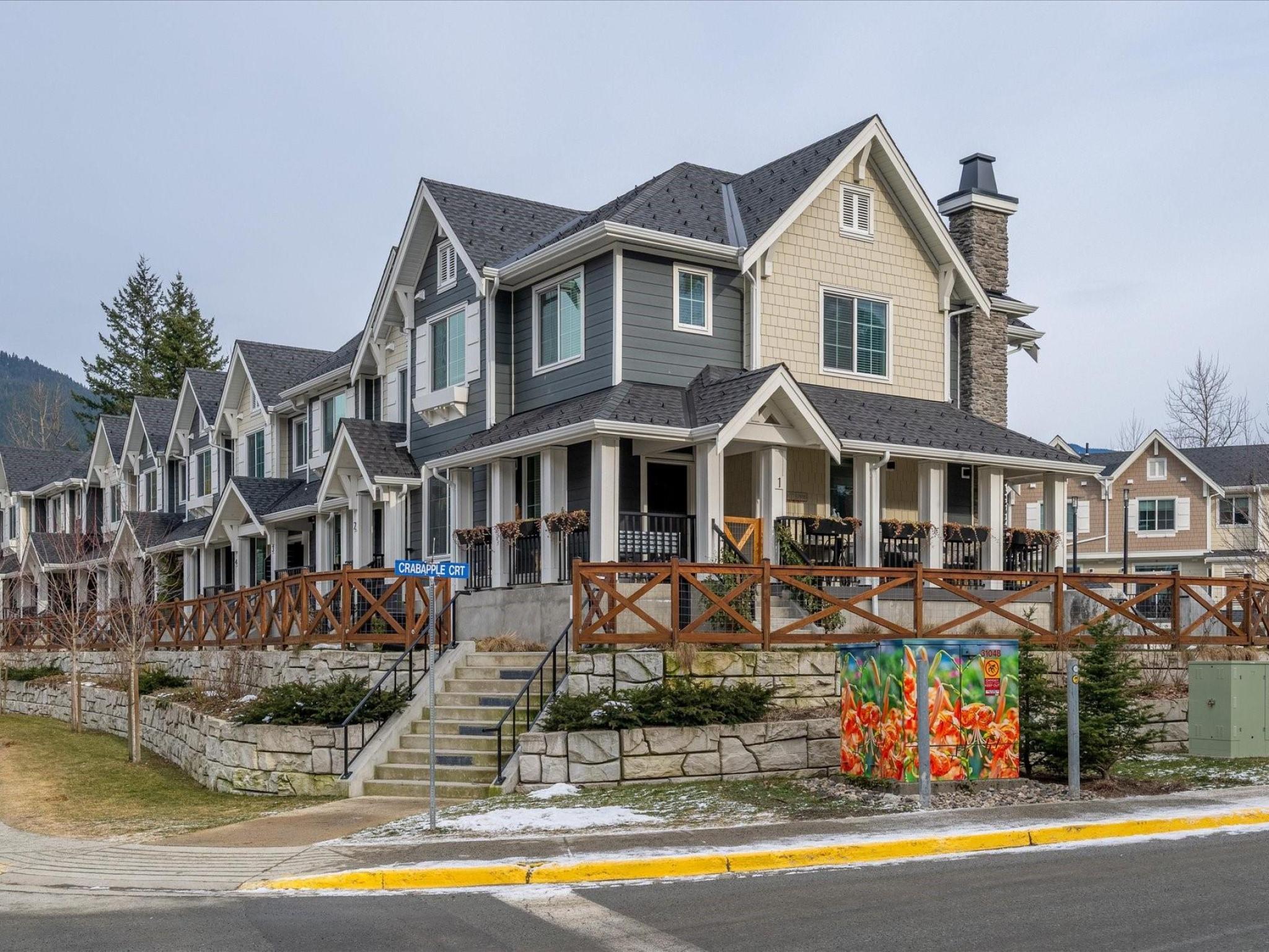 1-7360 Crabapple Court