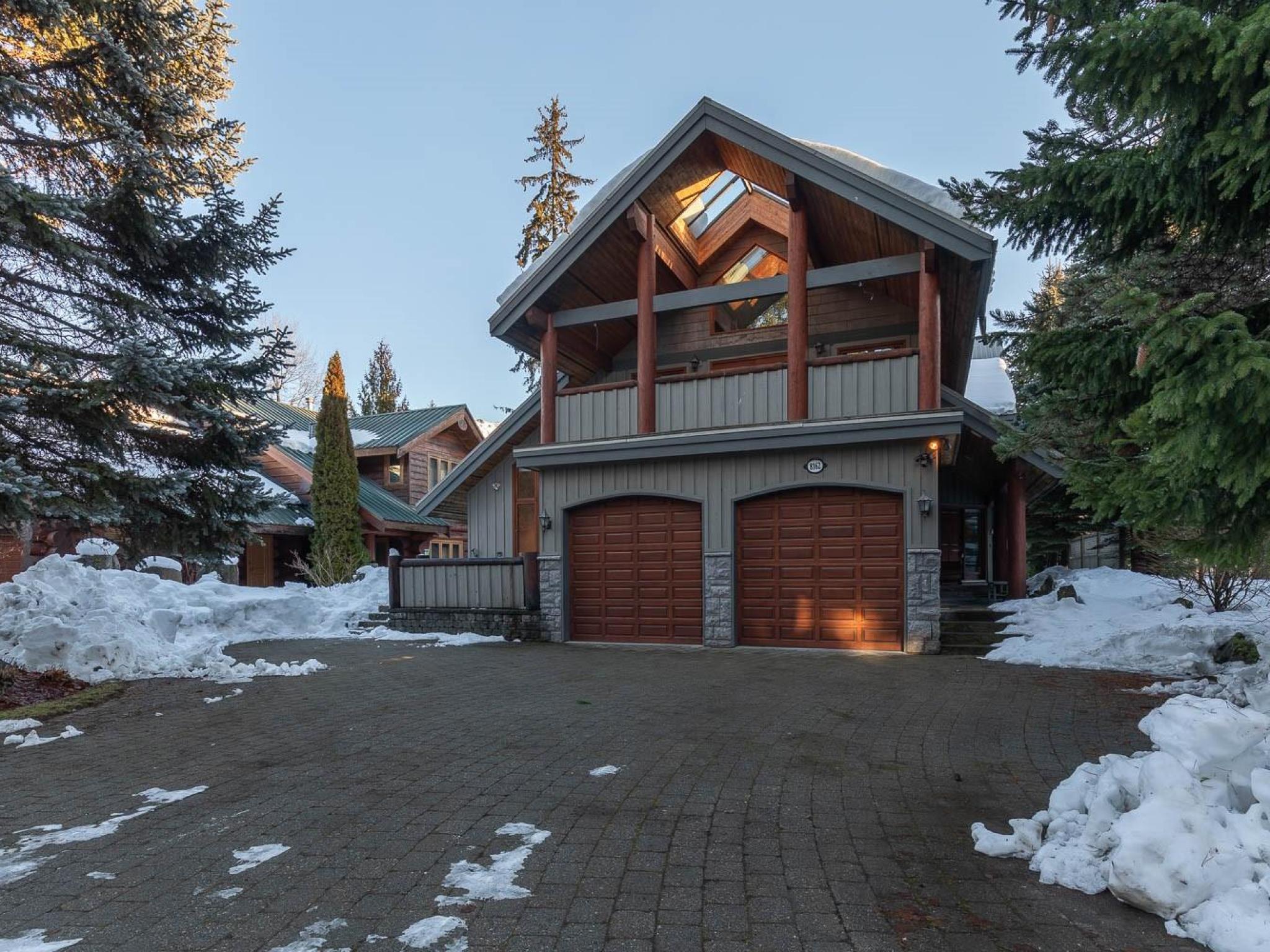 8162 Muirfield Crescent
