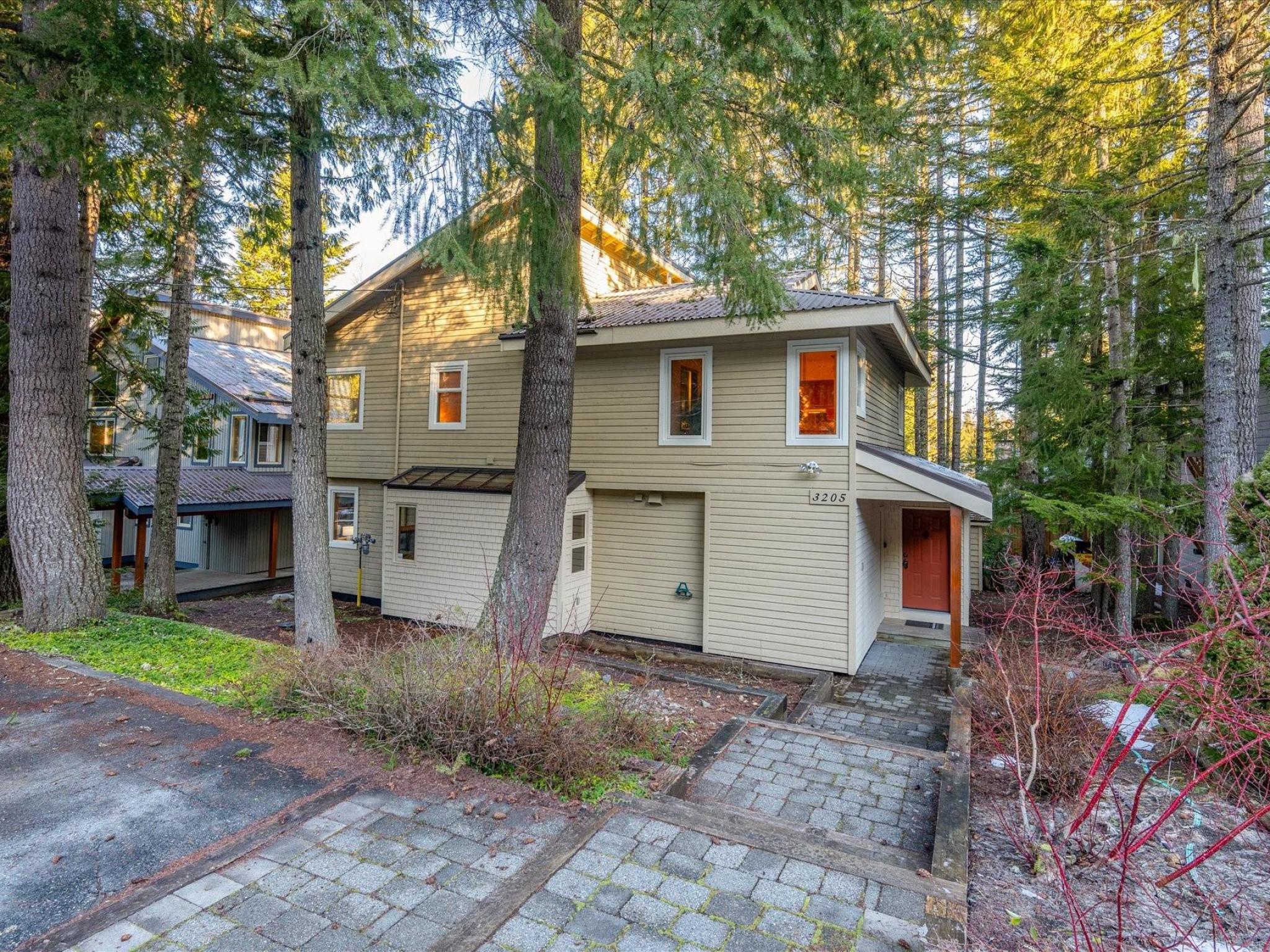 3205 Arbutus Drive