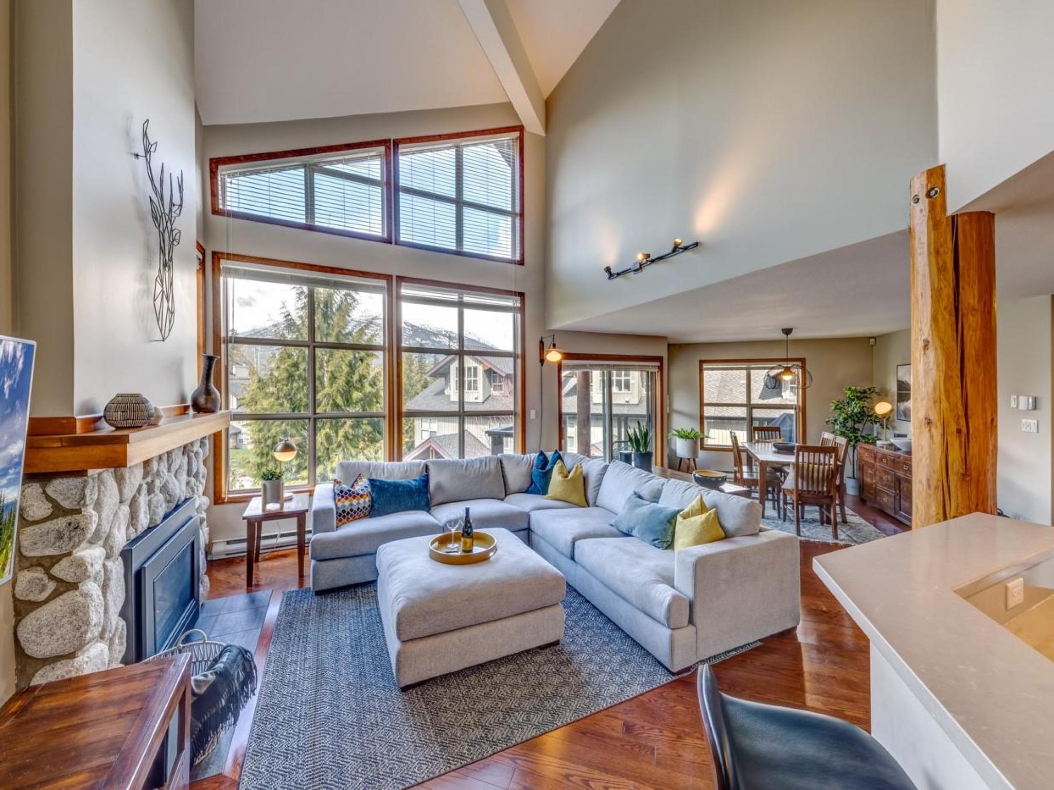 13-4644 Blackcomb Way