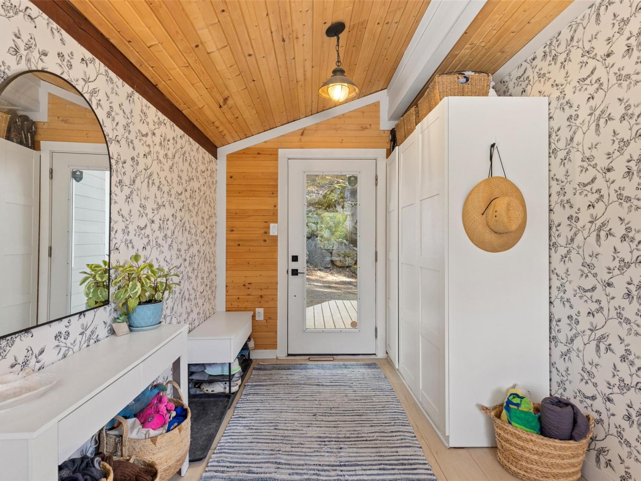 144-6500 In-Shuck-Ch Forest Service Road image 4