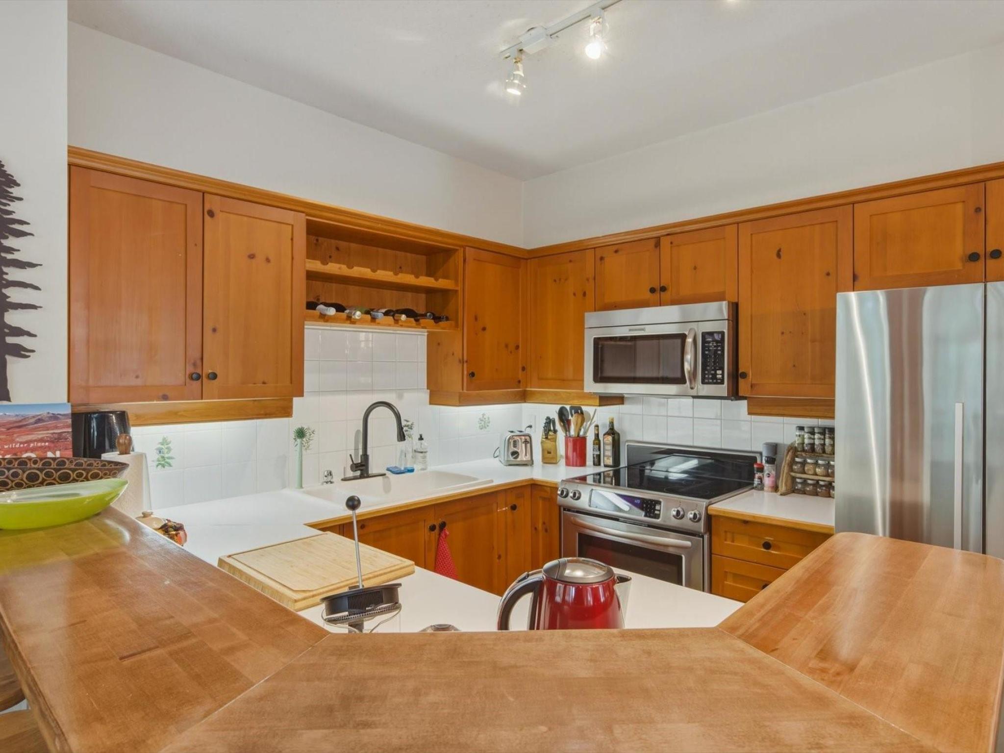 1-4652 Blackcomb Way image 10