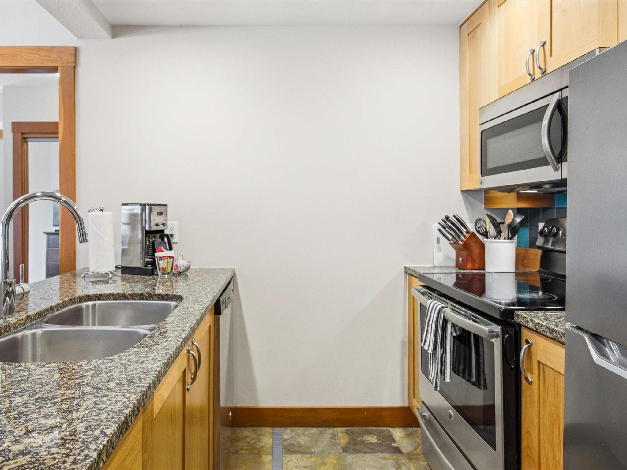 637B-2036 London Lane image 14