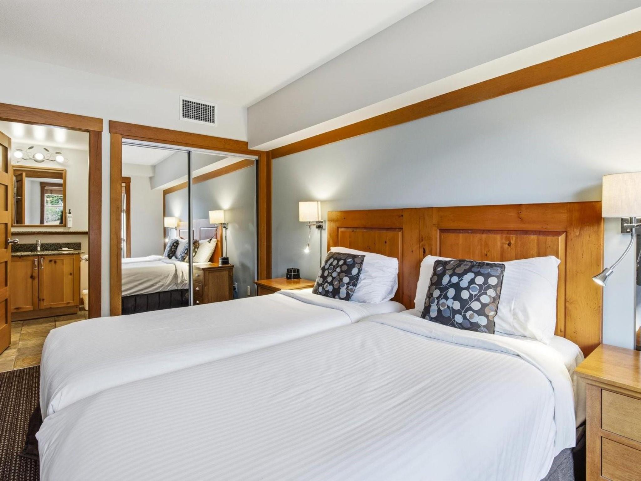 637B-2036 London Lane image 17