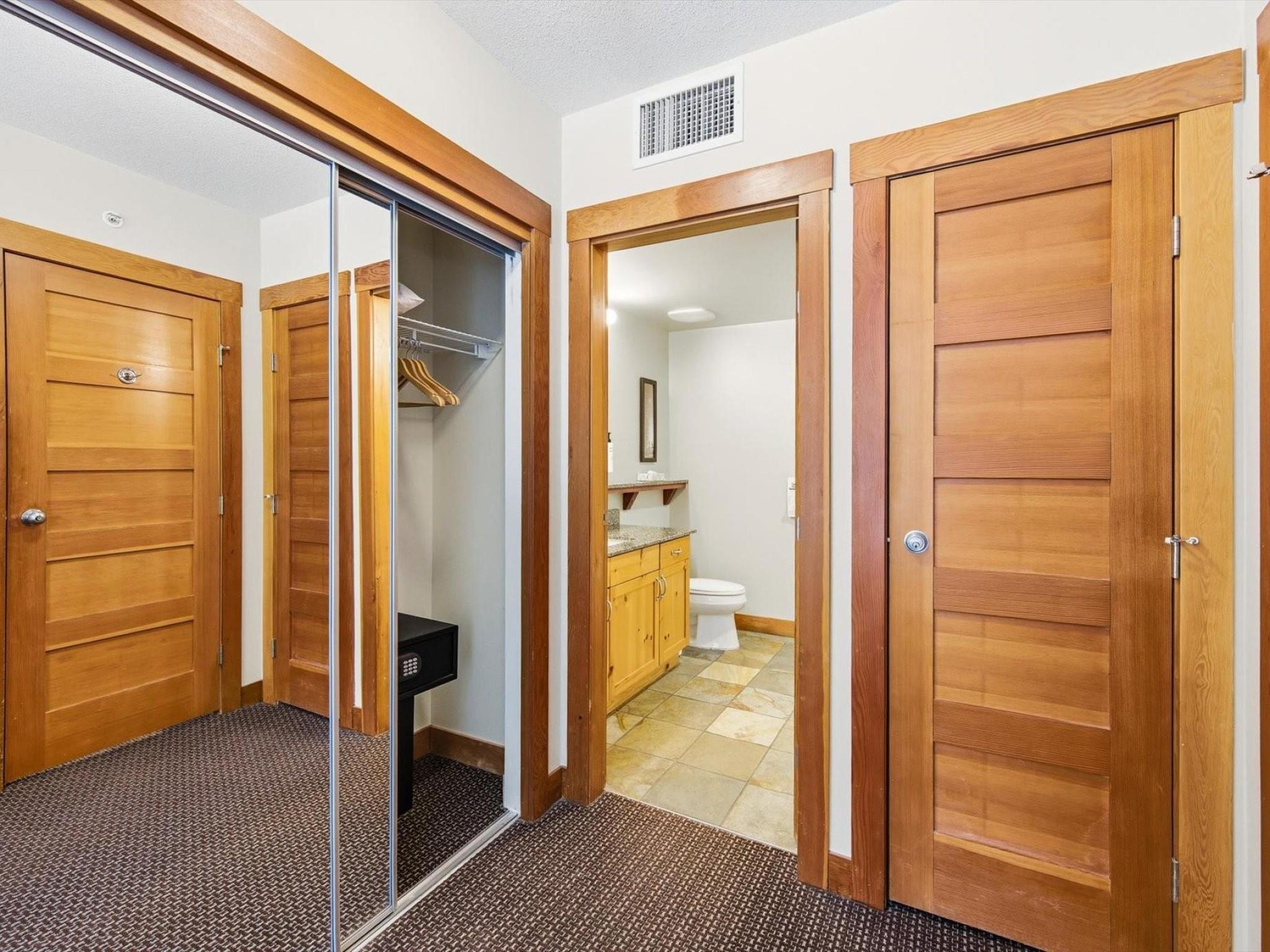 637B-2036 London Lane image 23