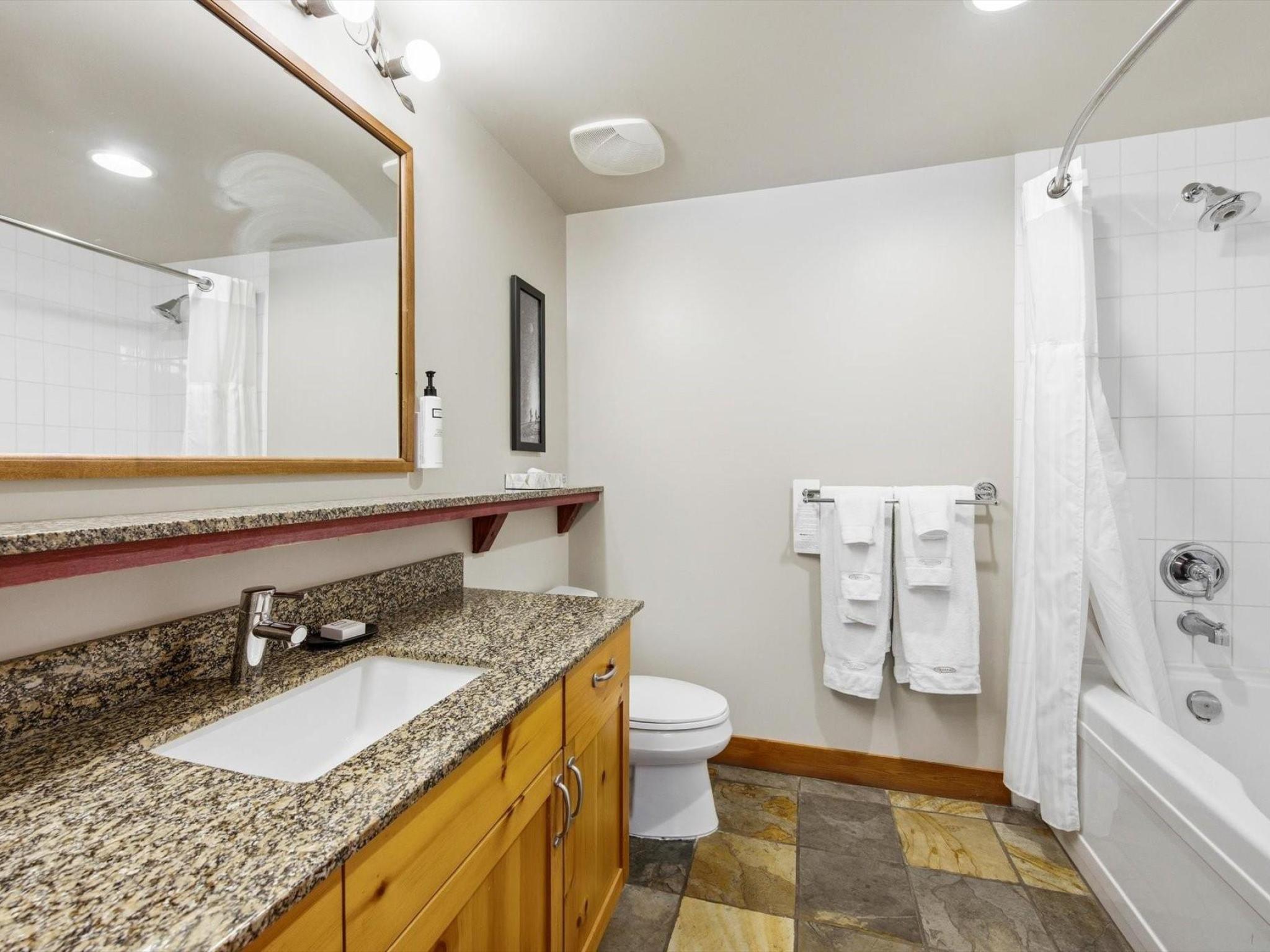 637B-2036 London Lane image 24