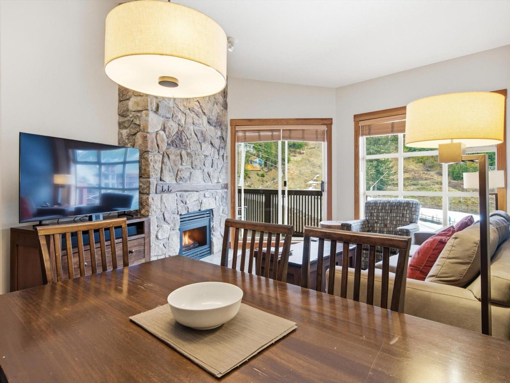 637B-2036 London Lane image 2