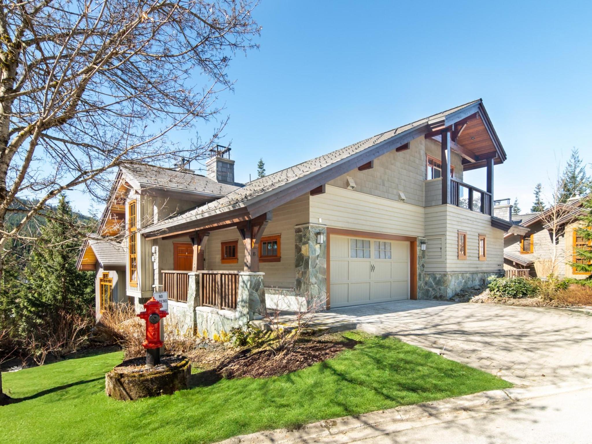 8-2500 Taluswood Place