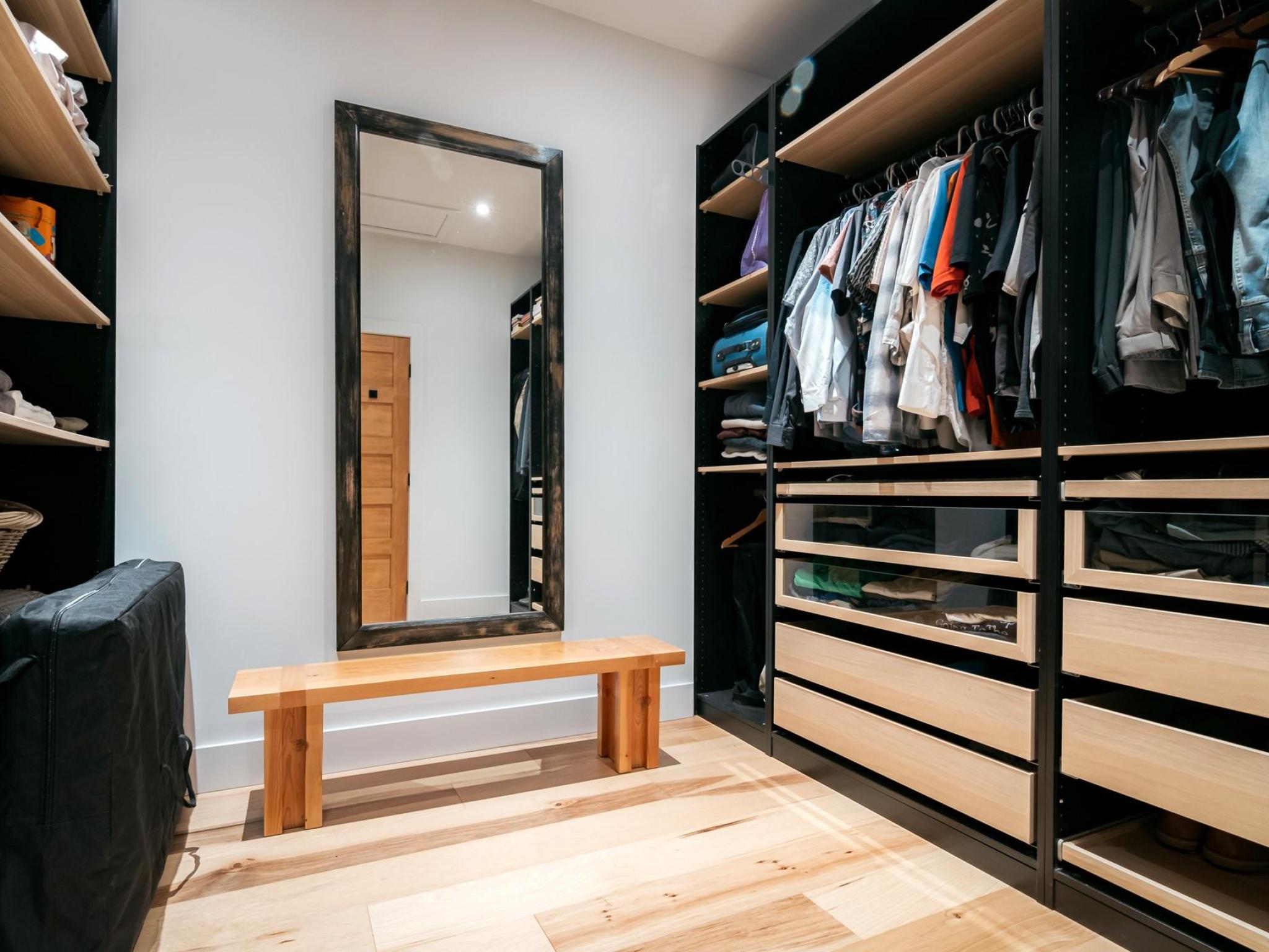 7456 Dogwood Street image 11
