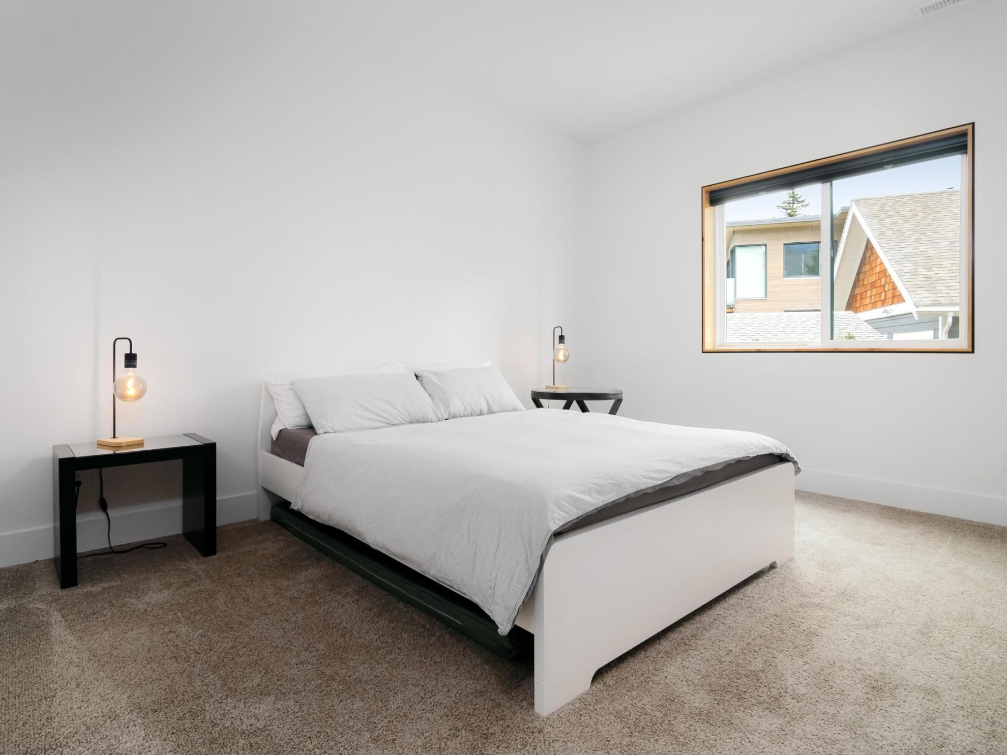7456 Dogwood Street image 14