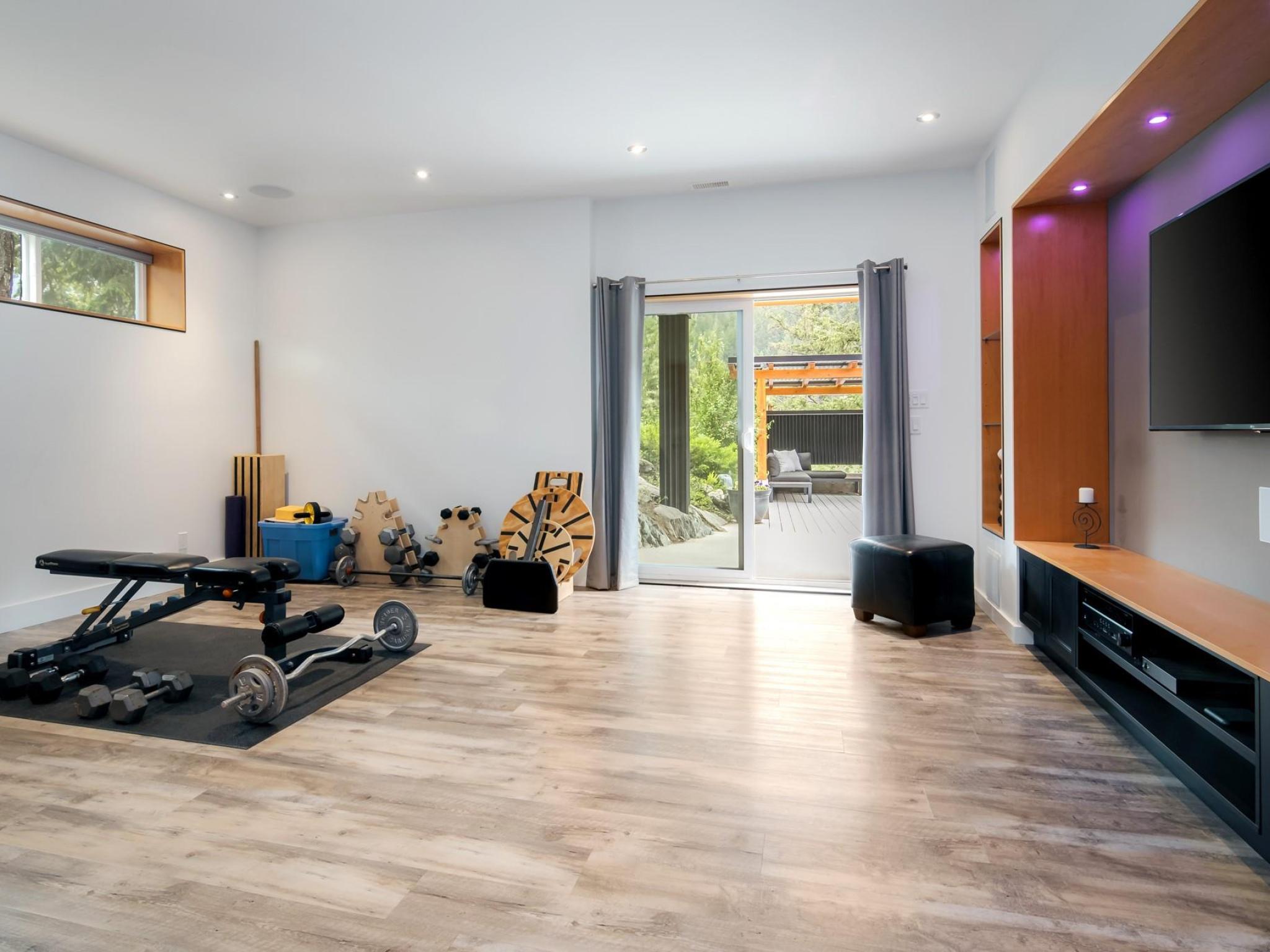 7456 Dogwood Street image 16