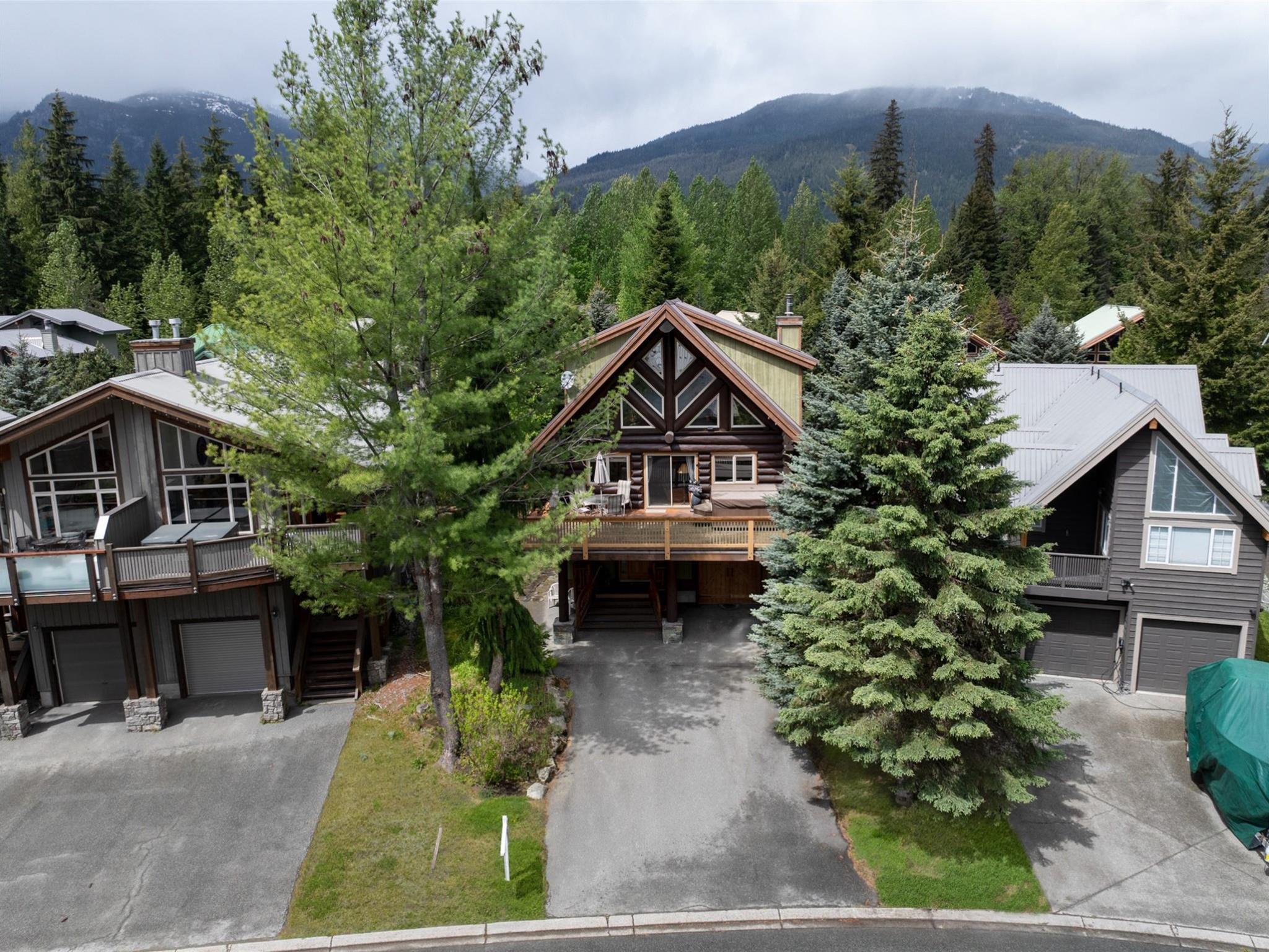 7270 Spruce Grove Circle image 1