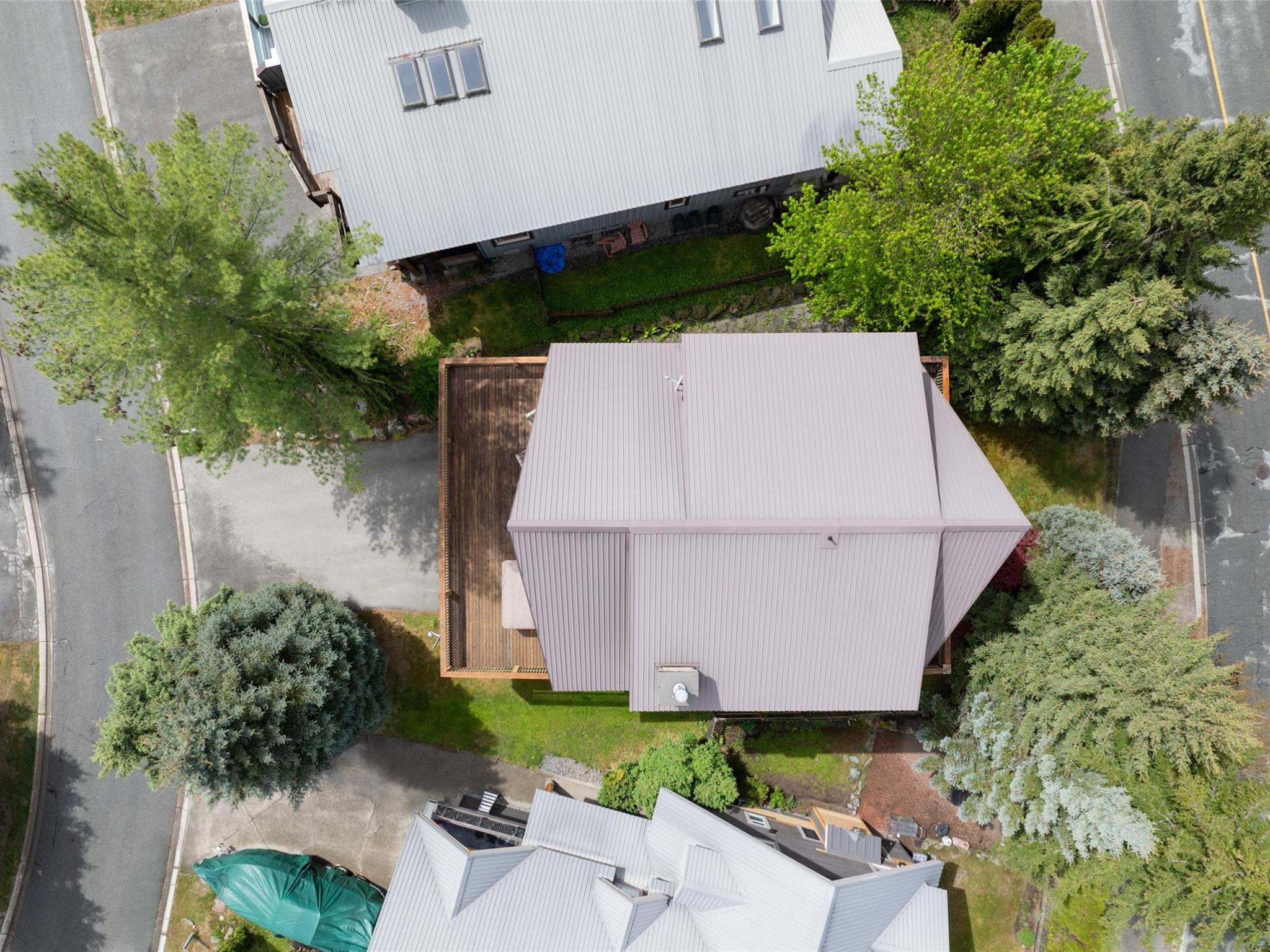 7270 Spruce Grove Circle image 38
