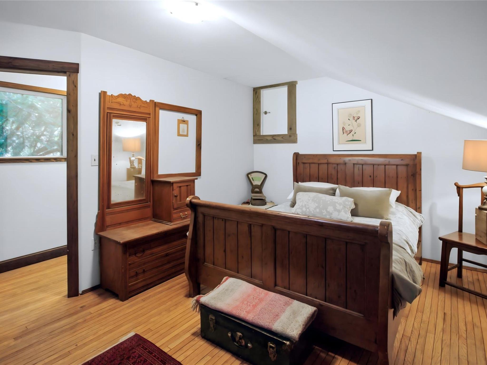 8173 Pemberton Meadows Road image 13