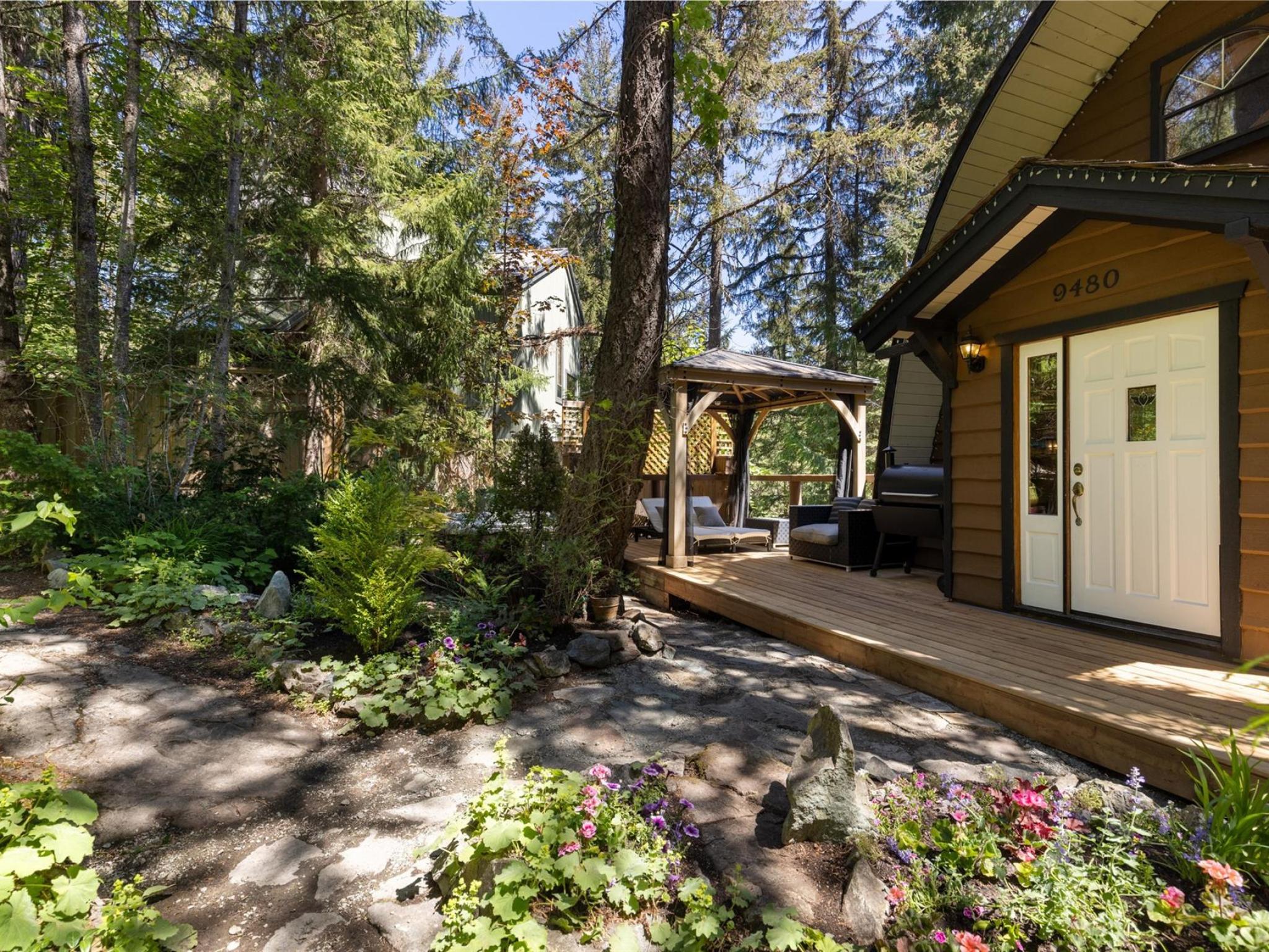 9480 Emerald Drive image 22