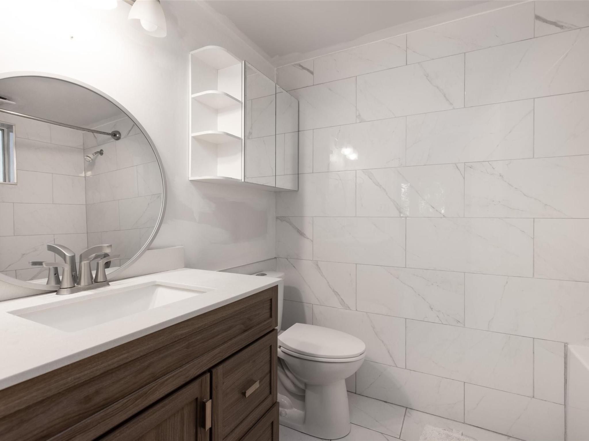 9480 Emerald Drive image 27