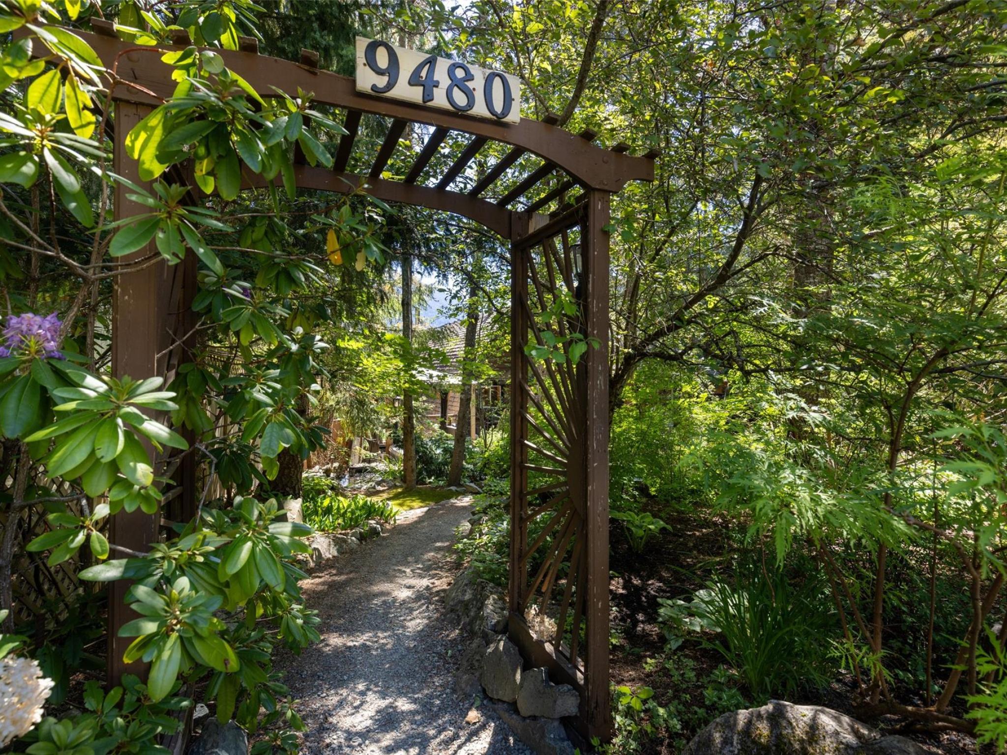 9480 Emerald Drive image 38