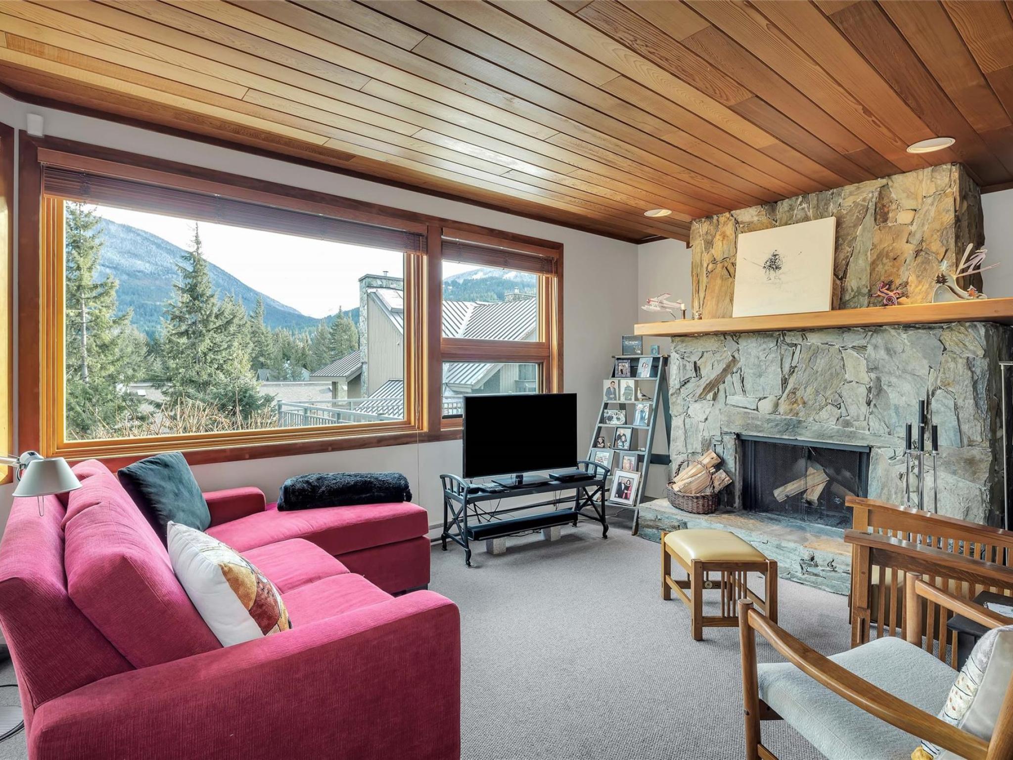 109-6117 Eagle Drive
