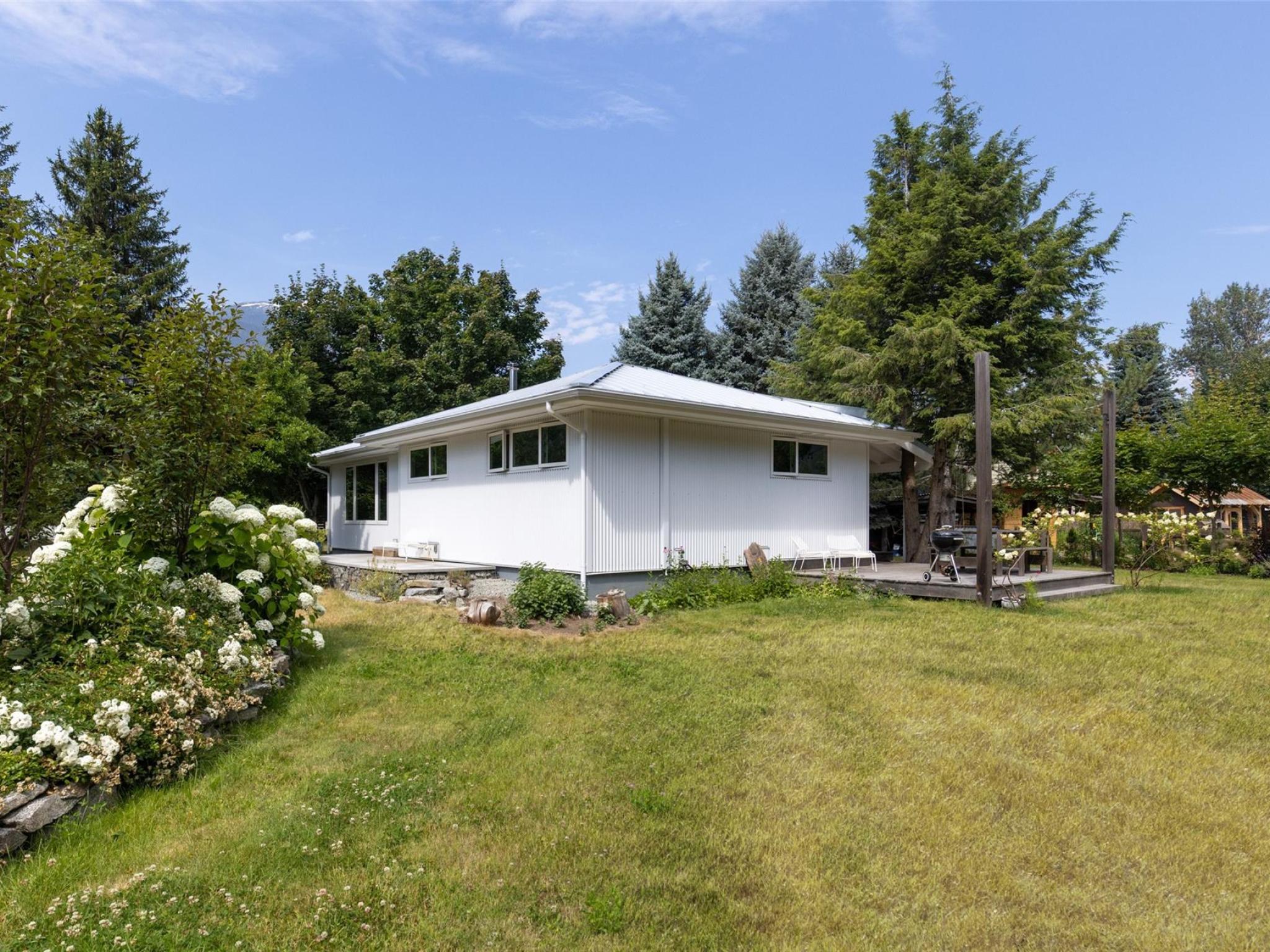 7614 Pemberton Meadows Road image 32