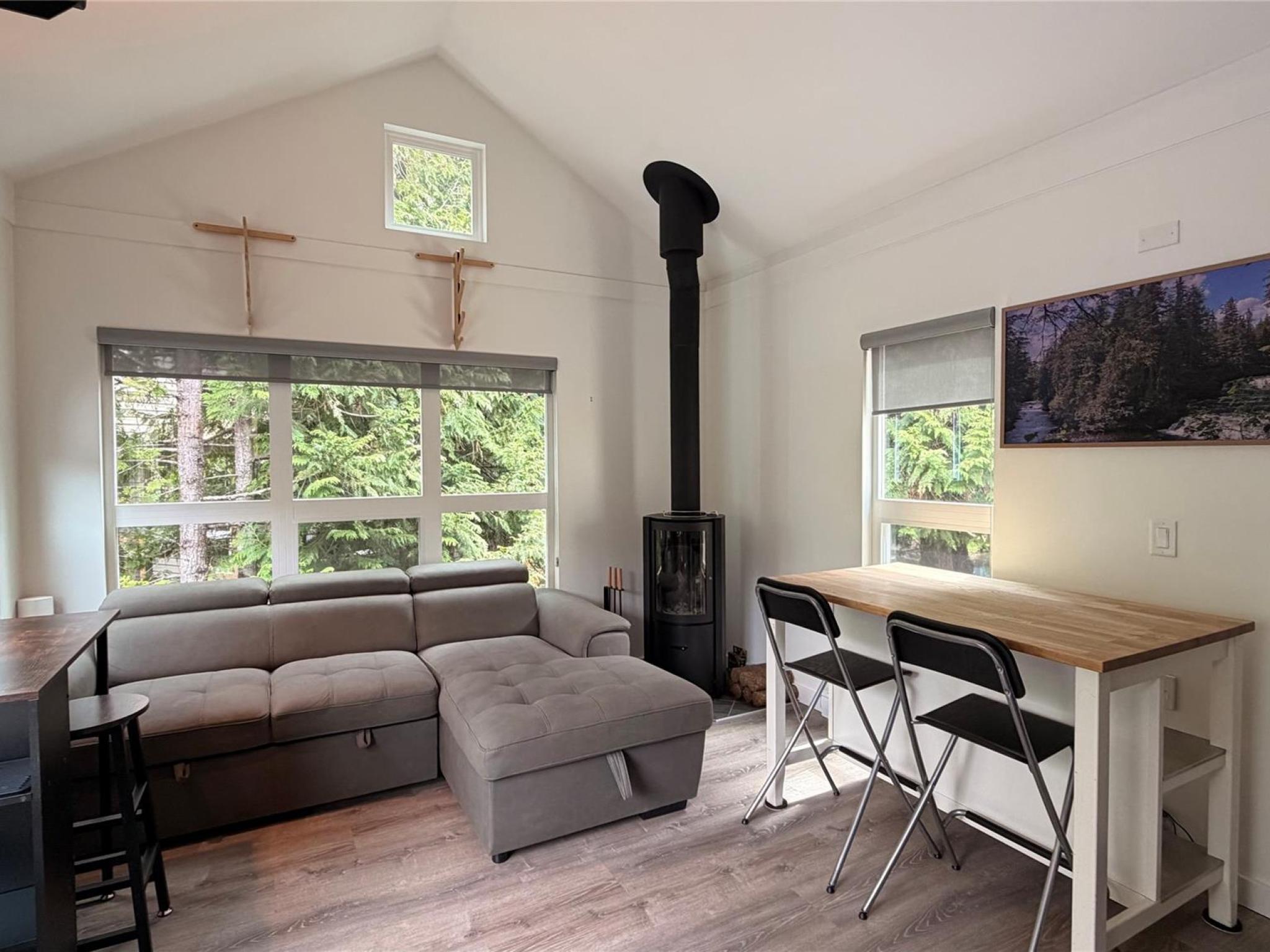 5-2138 Sarajevo Drive image 6