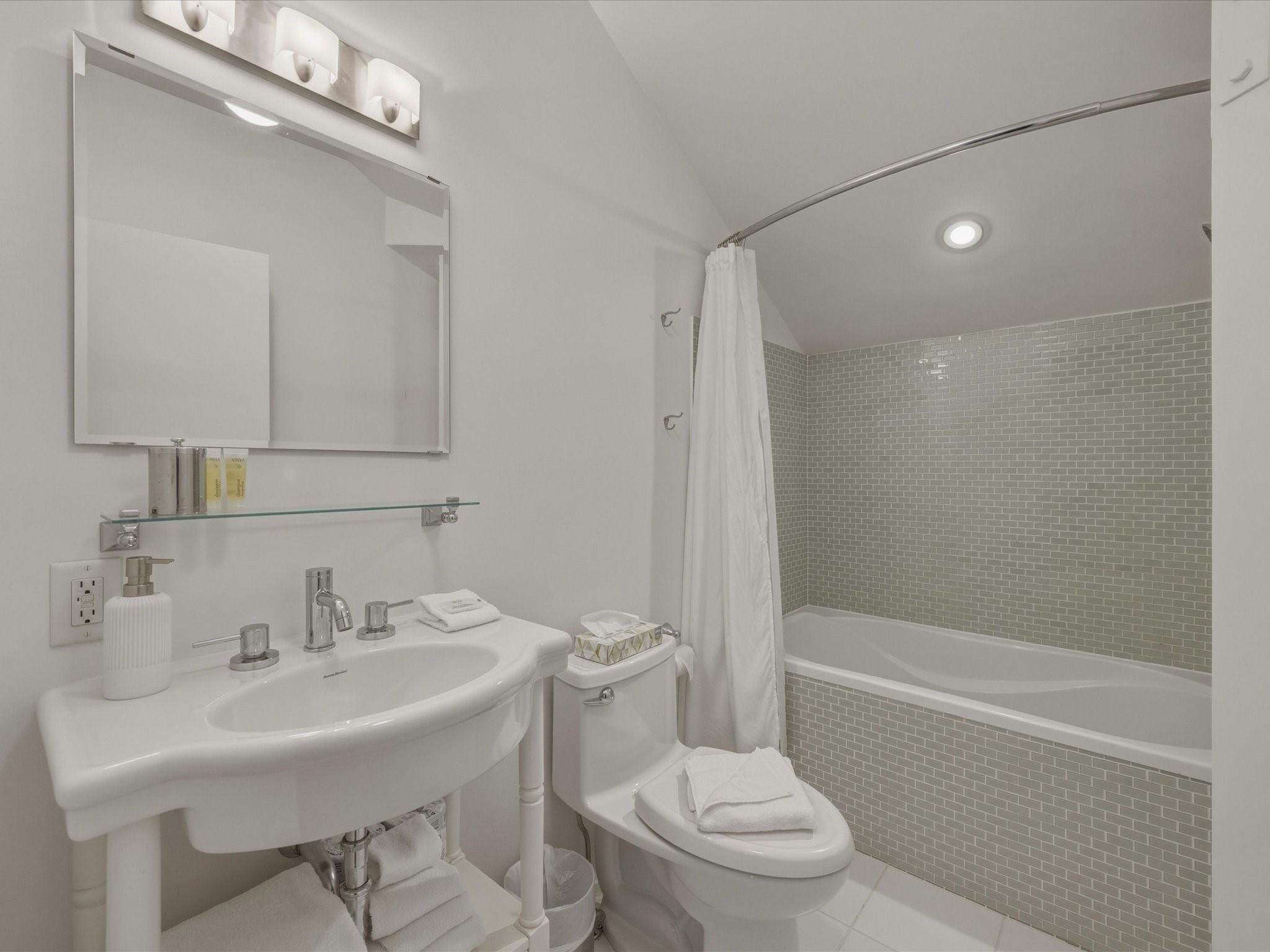 5-4201 Sunshine Place image 14