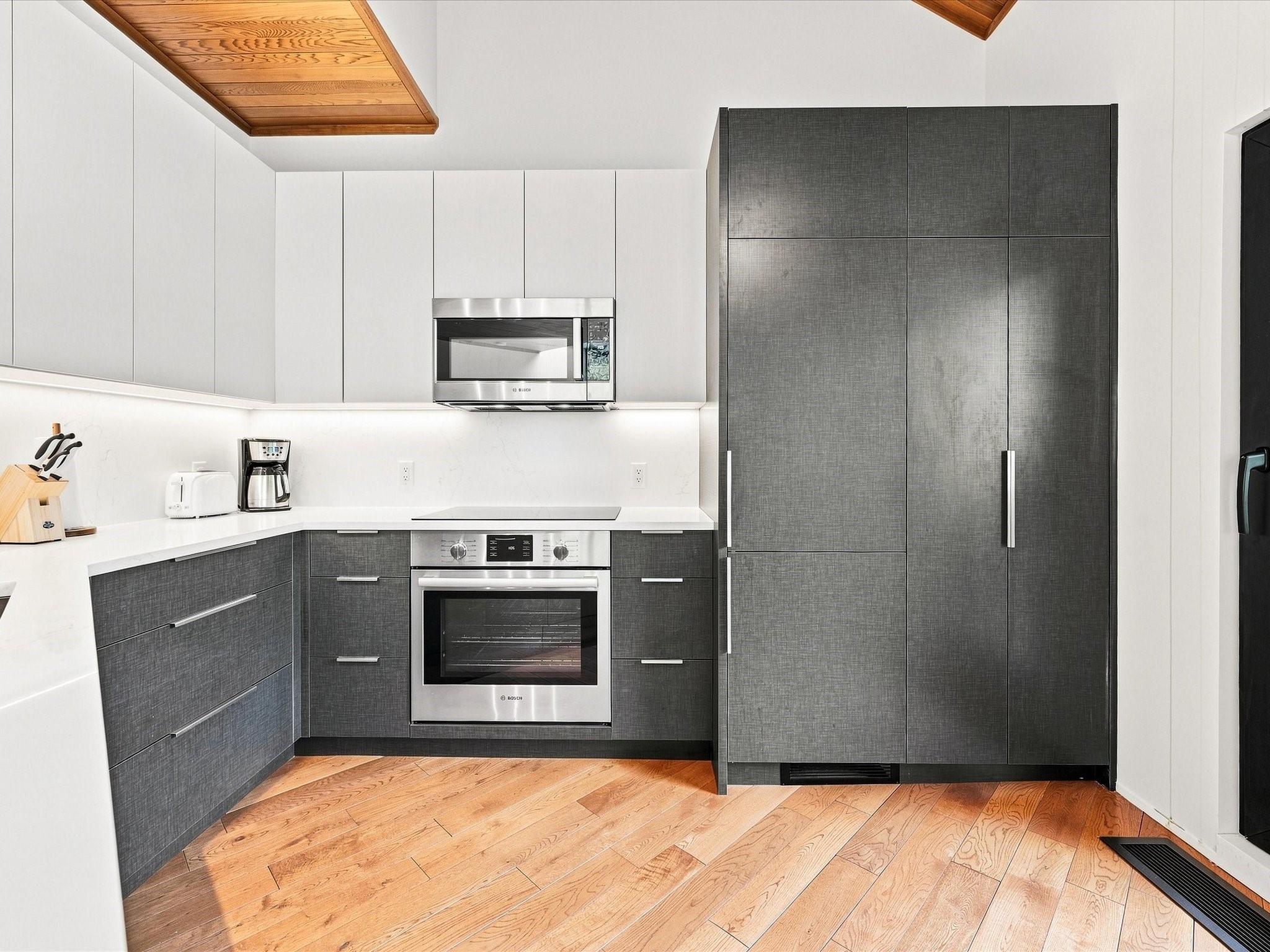 5-4201 Sunshine Place image 4