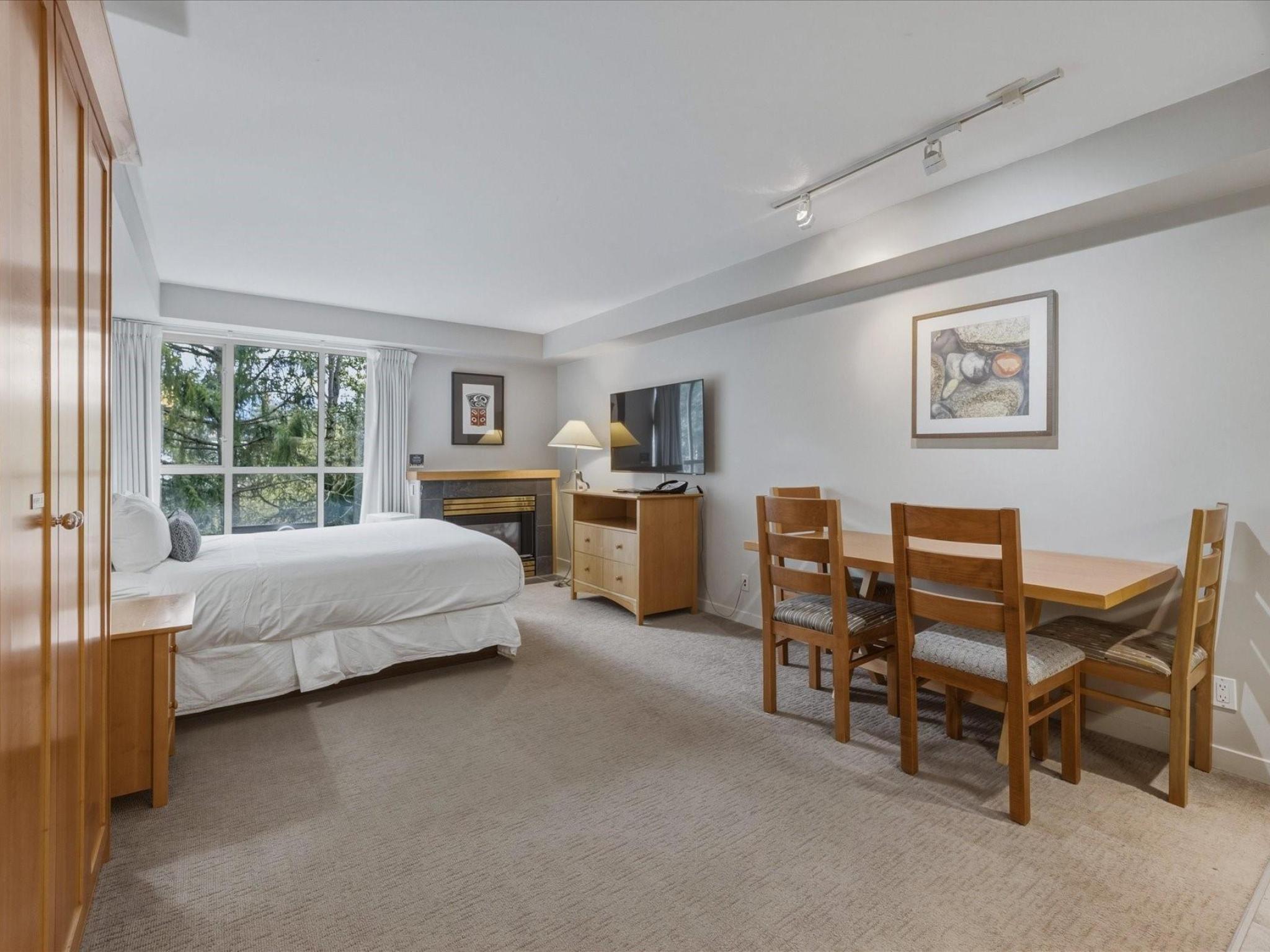 424-4295 Blackcomb Way image 2