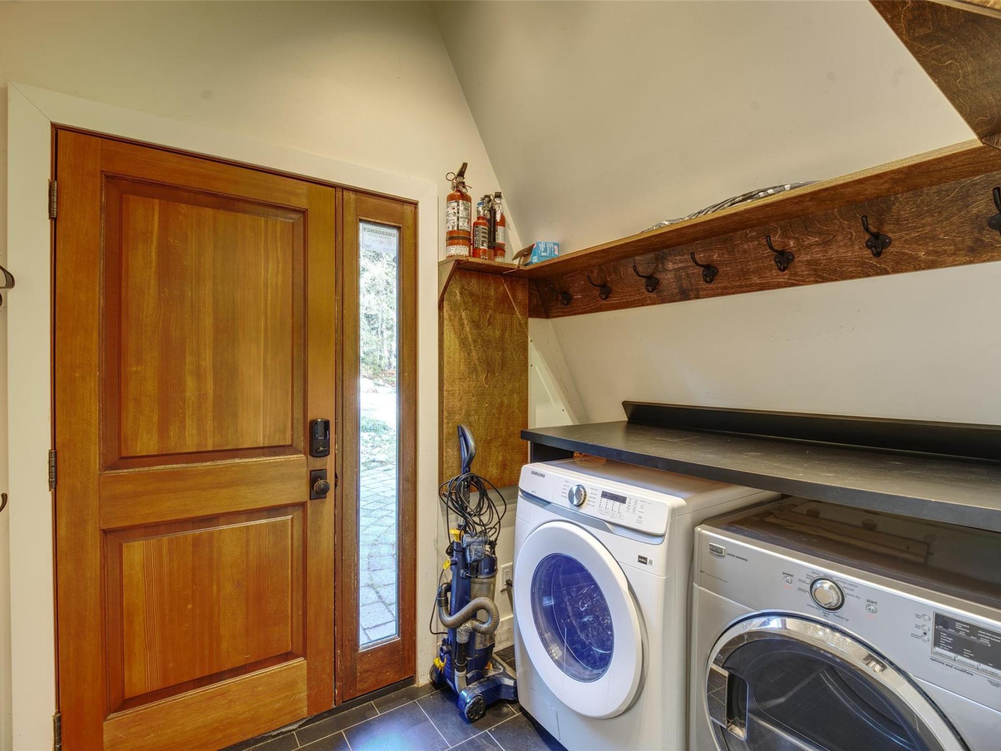 7102 Nesters Road image 21