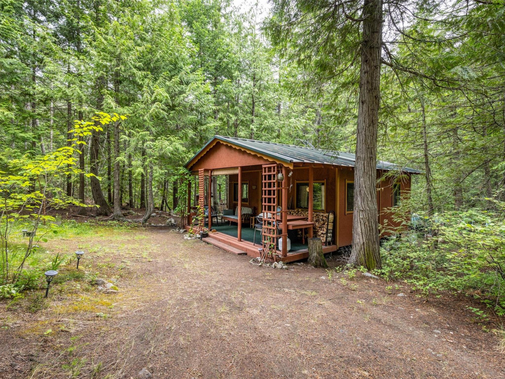 9540 Pemberton Portage Road image 12