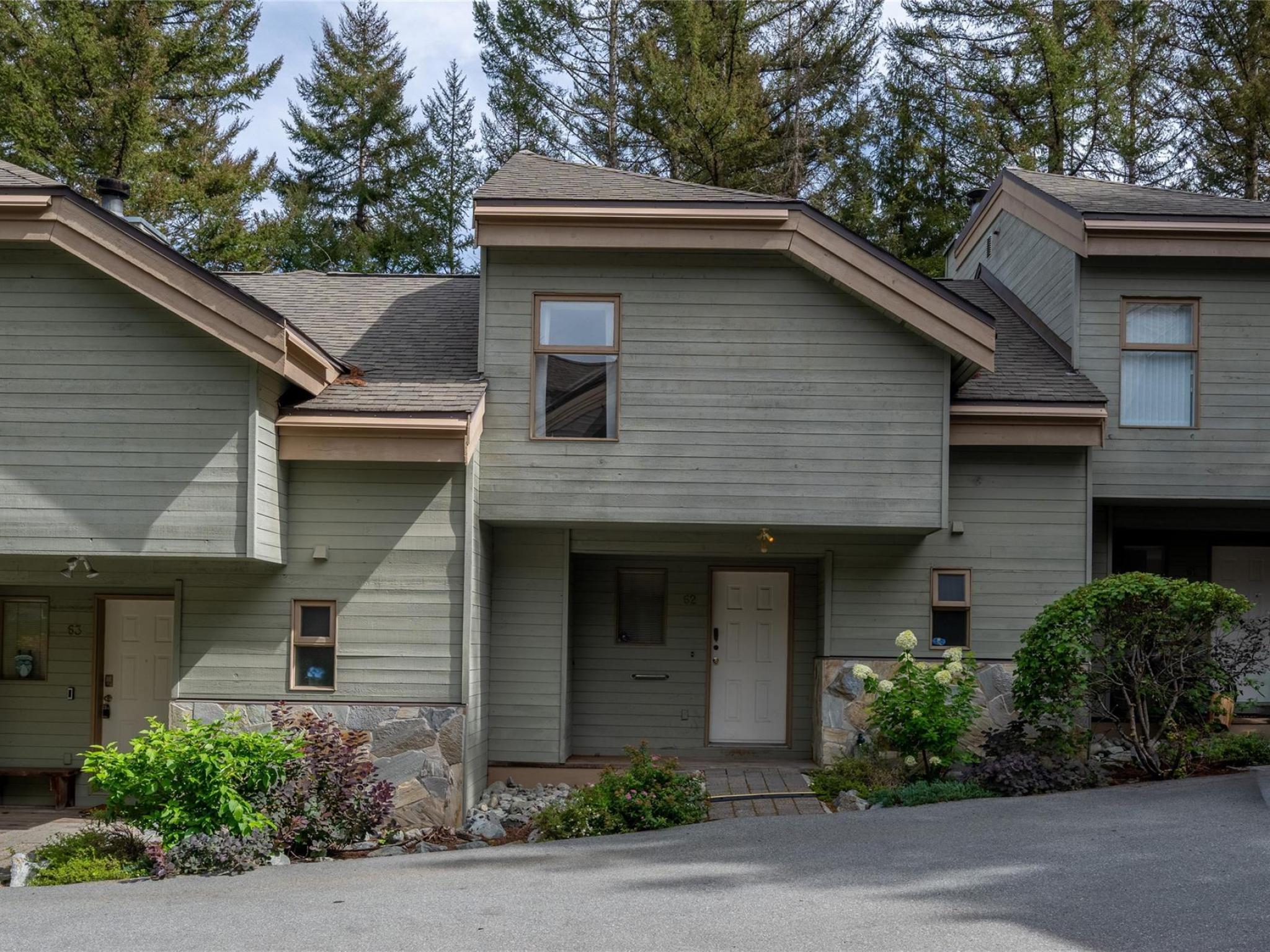 62-6127 Eagleridge Crescent