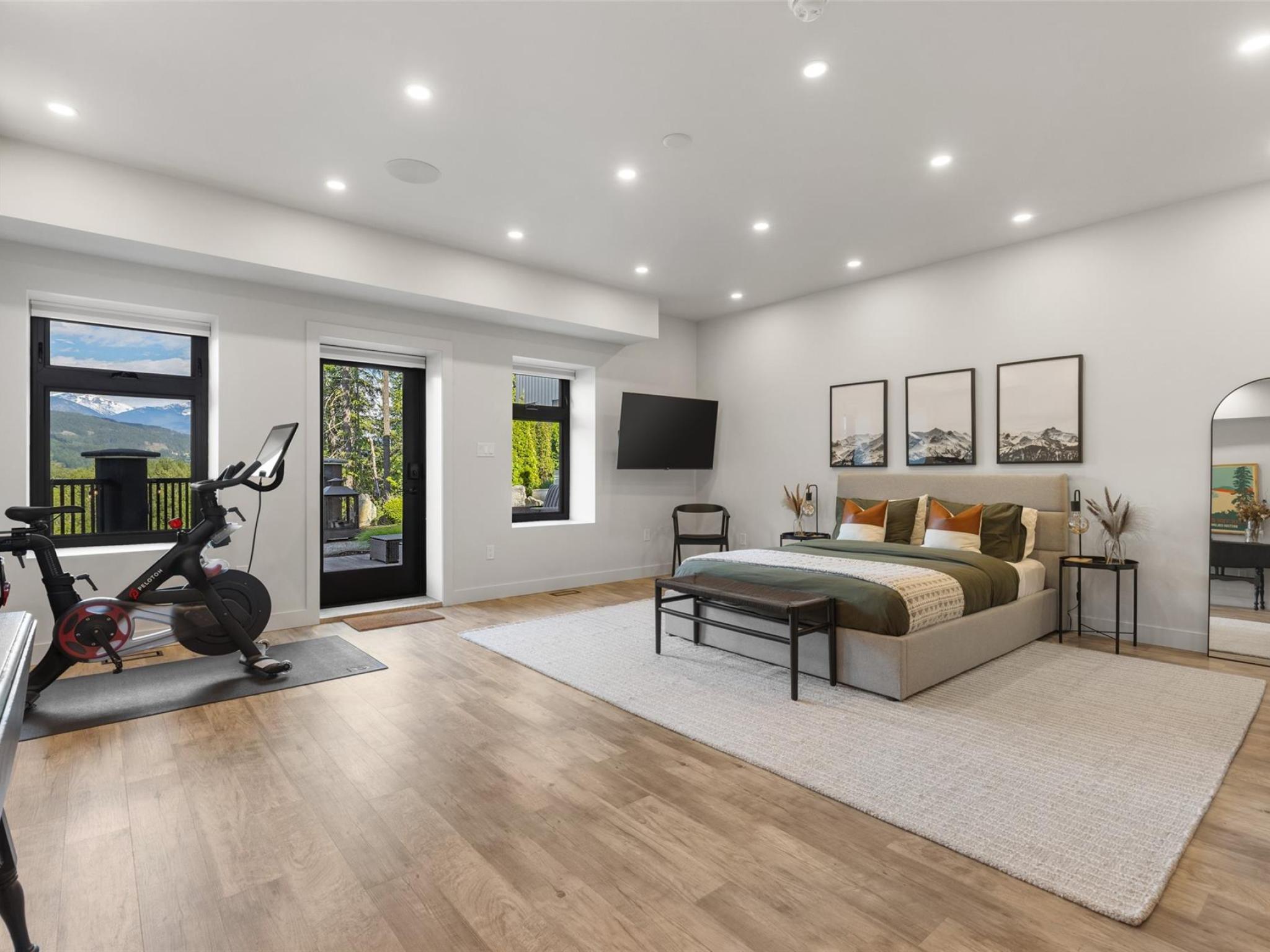1305 Eagle Drive image 27