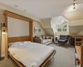 4404-4295 Blackcomb Way image 5