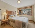 4824 Casabella Crescent image 31