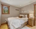 8633 Forest Ridge Drive image 4