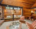 9230 Pinetree Place image 3