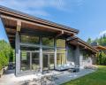 3324 Mamquam Road image 1